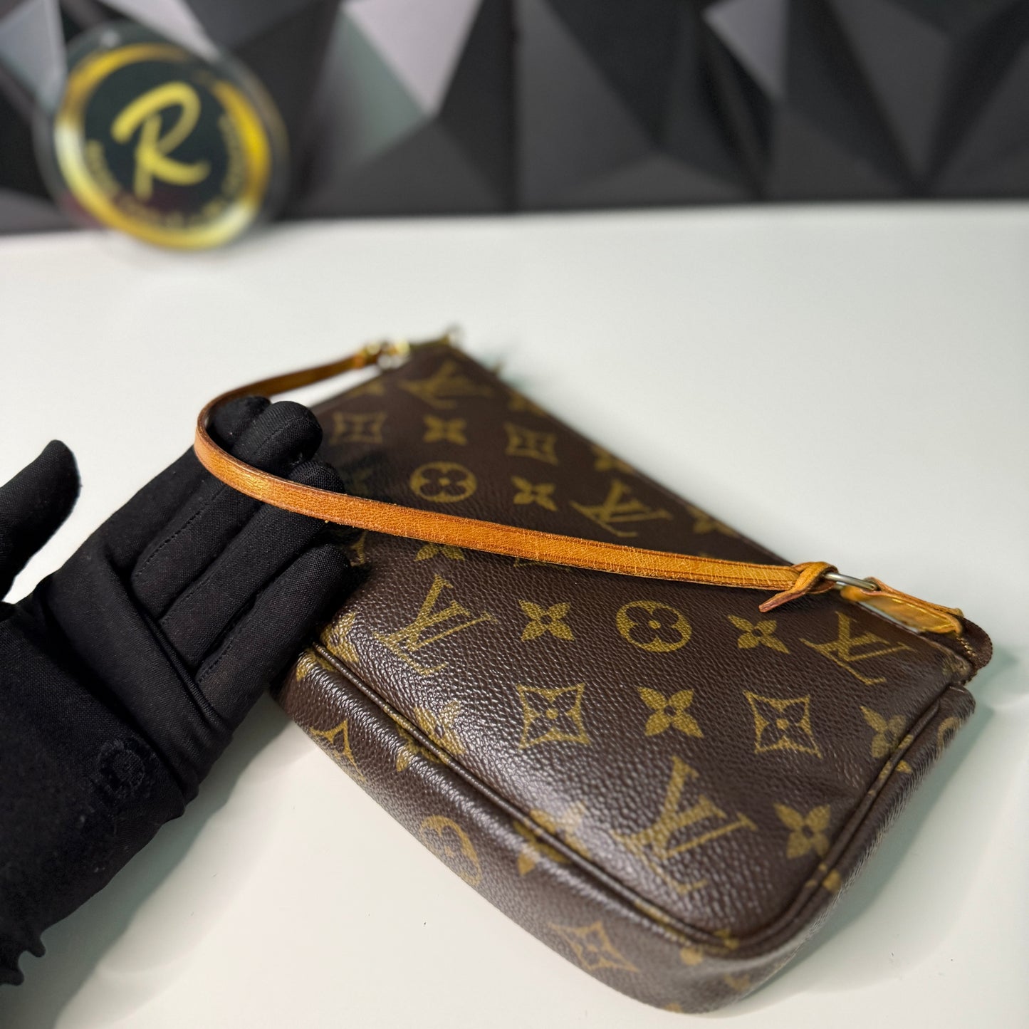 Louis Vuitton Pochette Accessoires