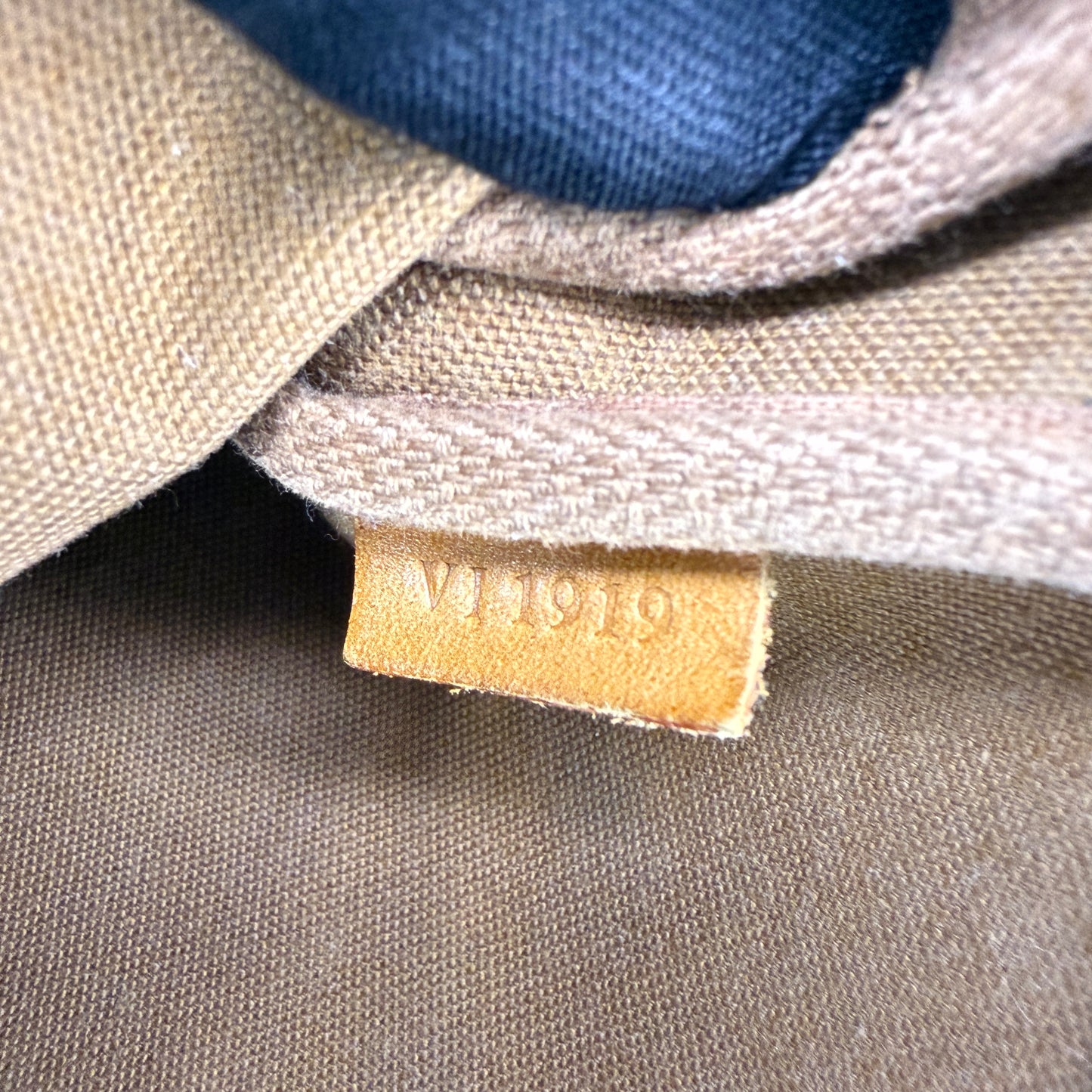 Louis Vuitton Pochette Accessoires 1999