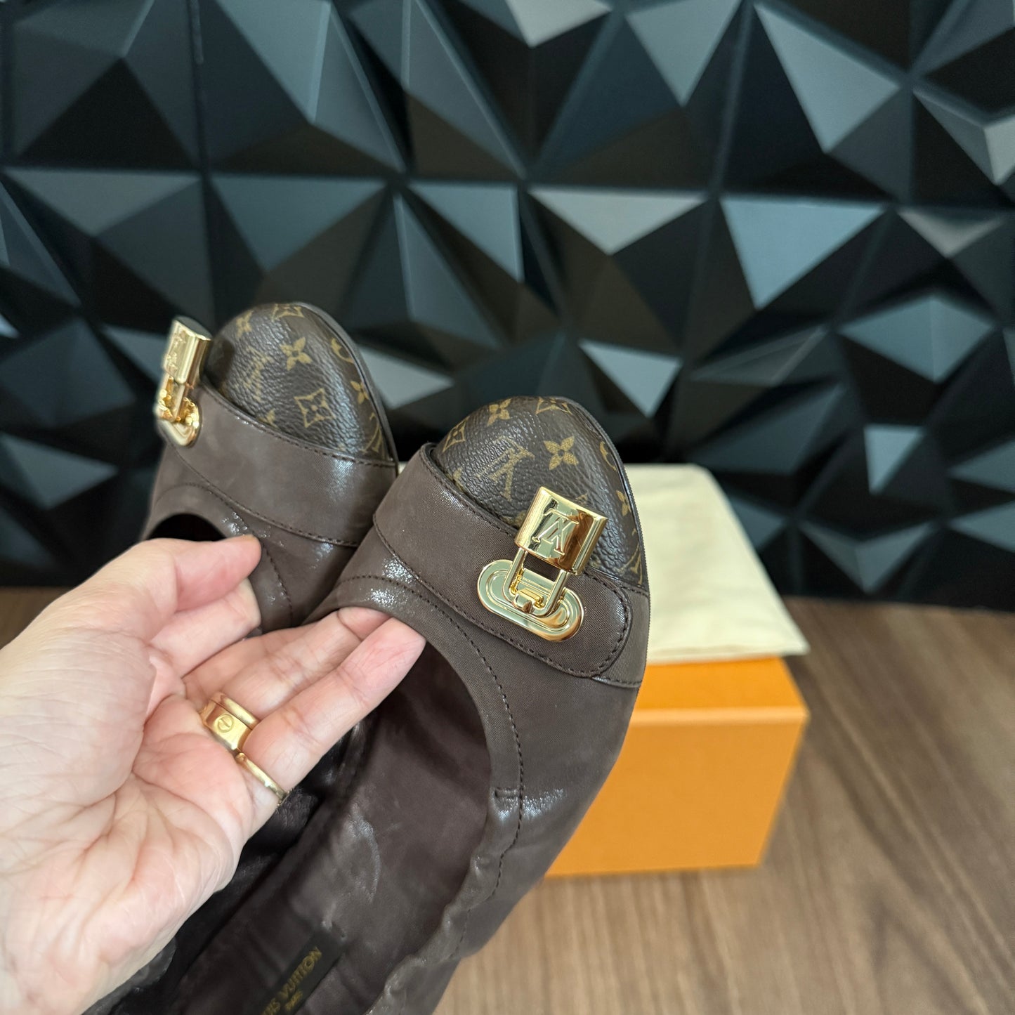 Louis Vuitton Ballet Flats