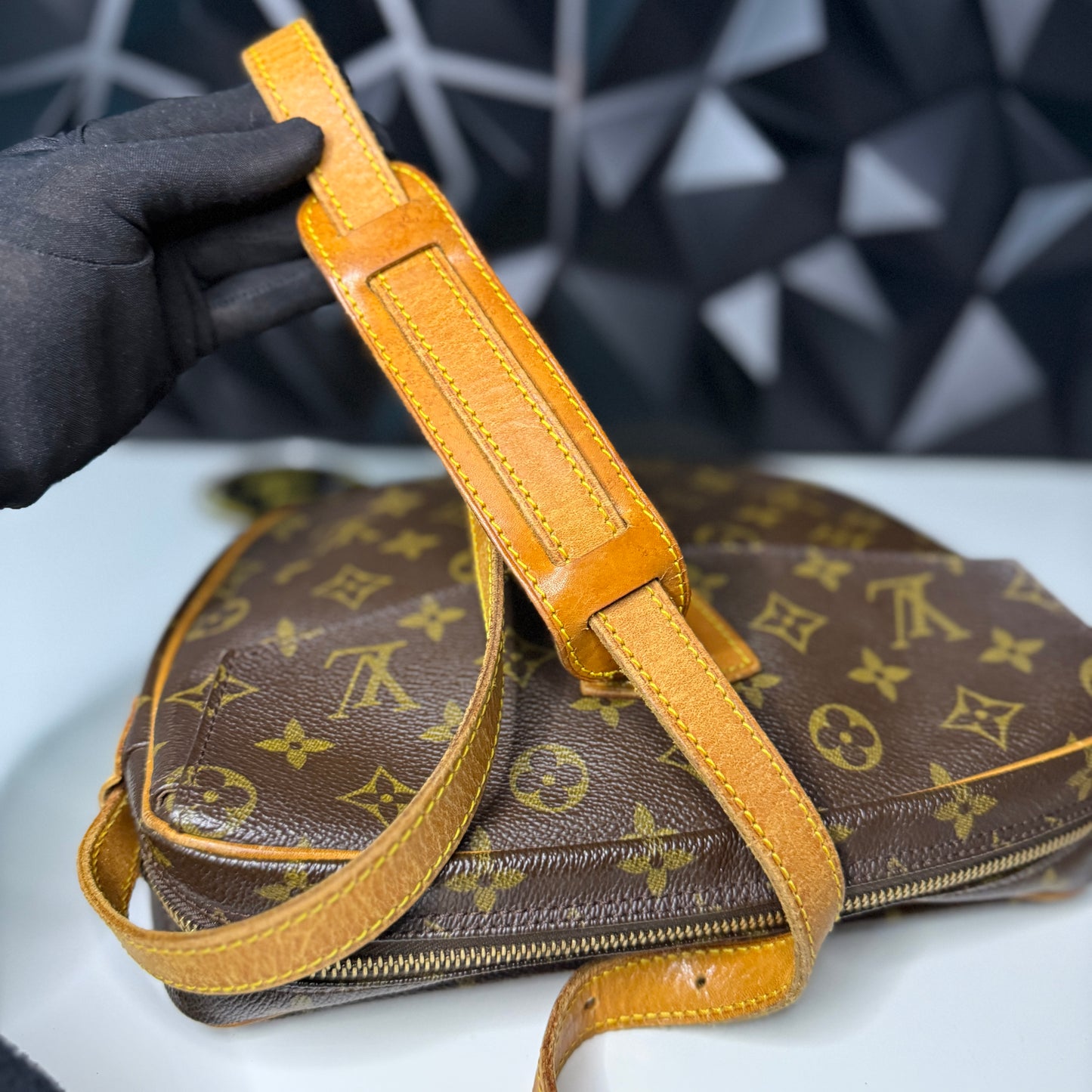 Louis Vuitton Jeune Fille