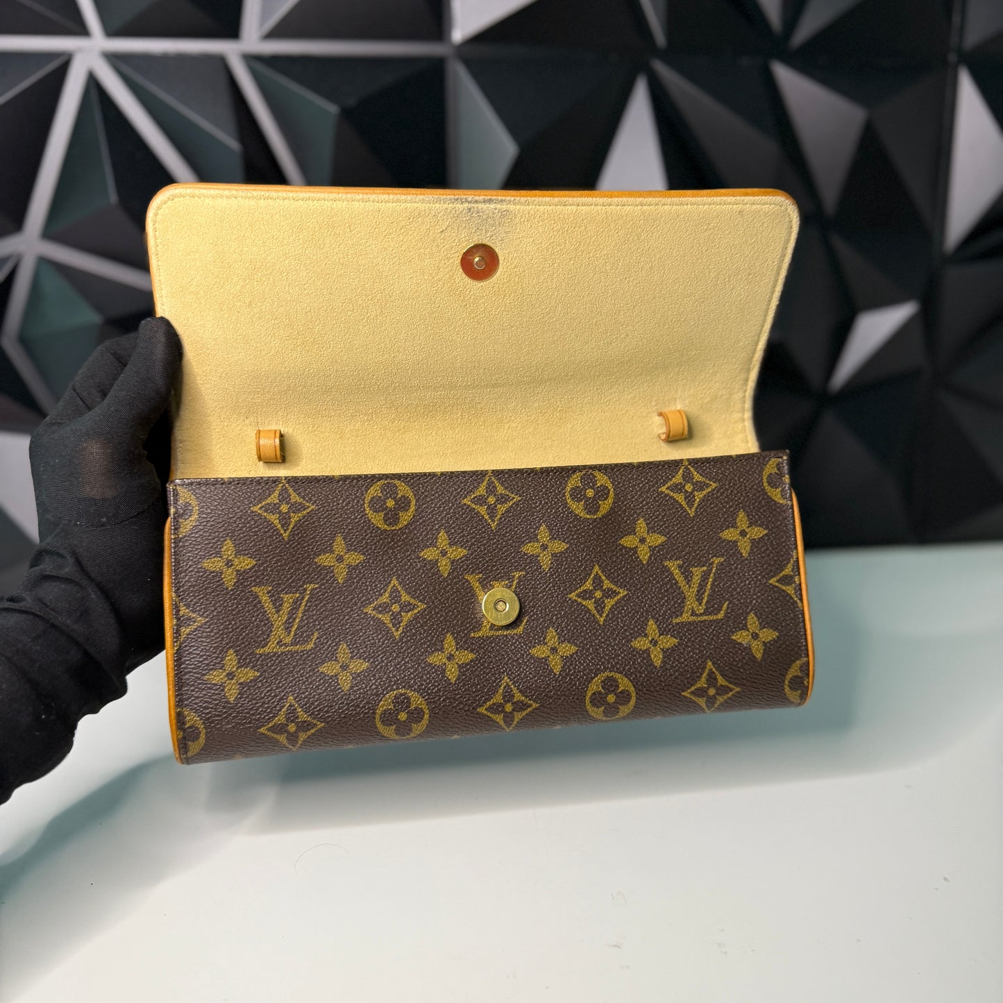 Louis Vuitton Twin Pochette GM