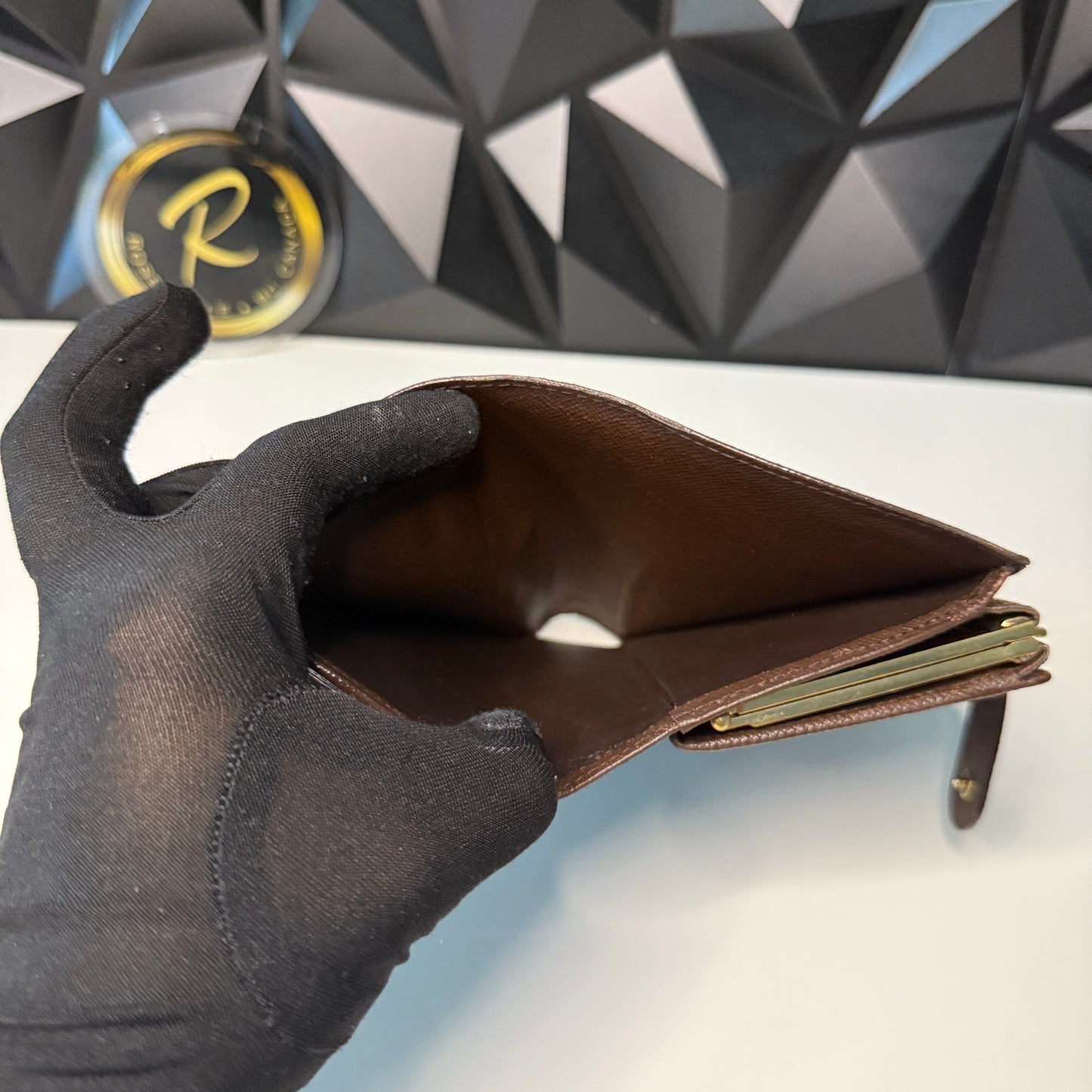 Louis Vuitton Damier Ebene Kisslock Wallet