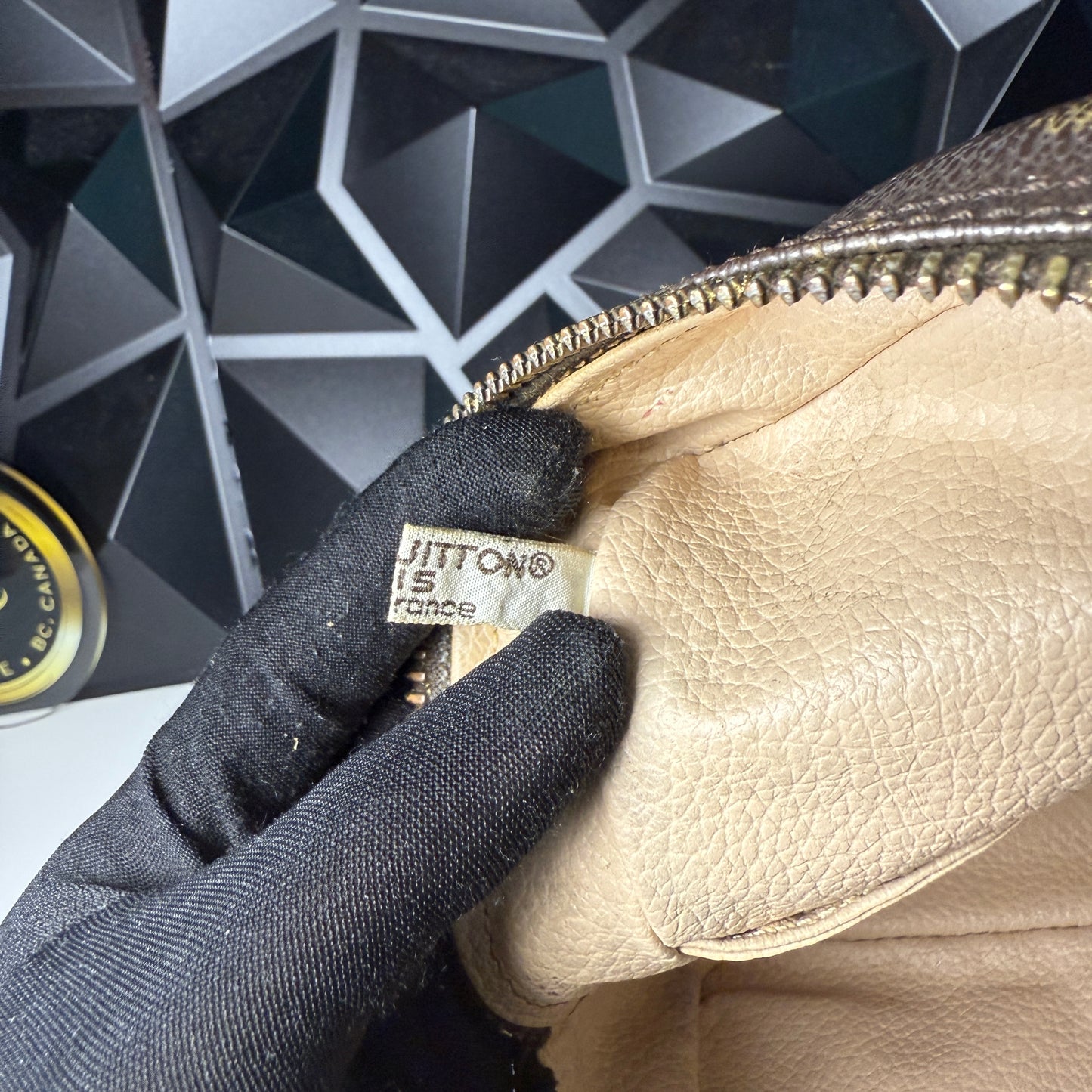 Louis Vuitton Trousse 28