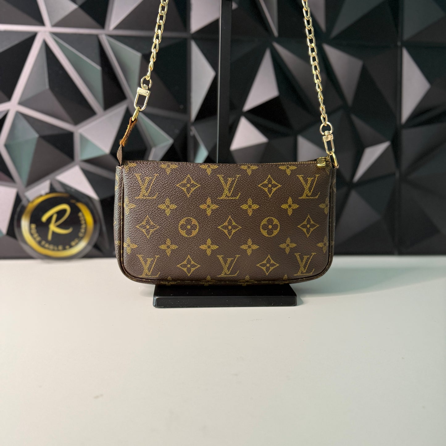 Louis Vuitton Pochette Accessoires