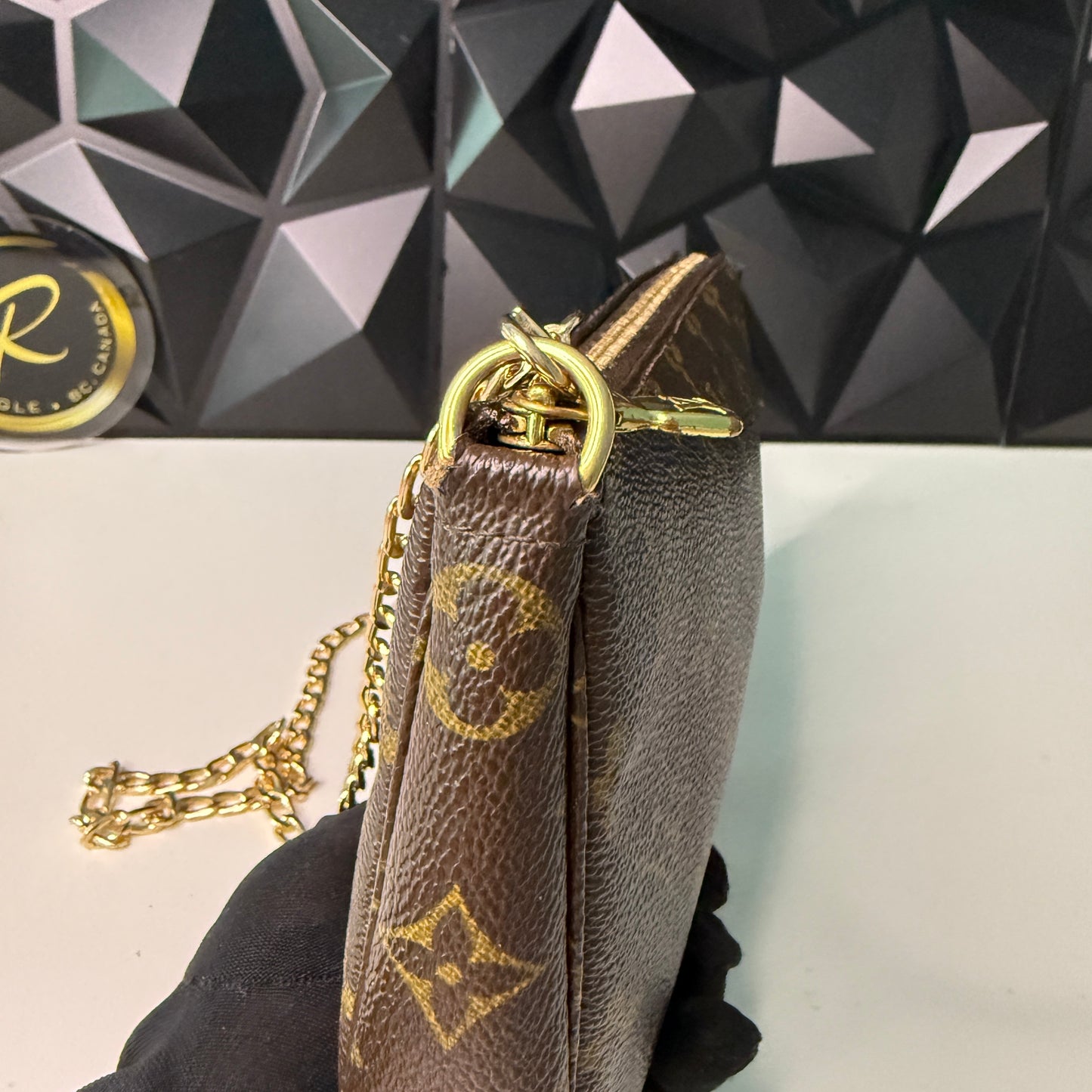 Louis Vuitton Pochette Accessoires