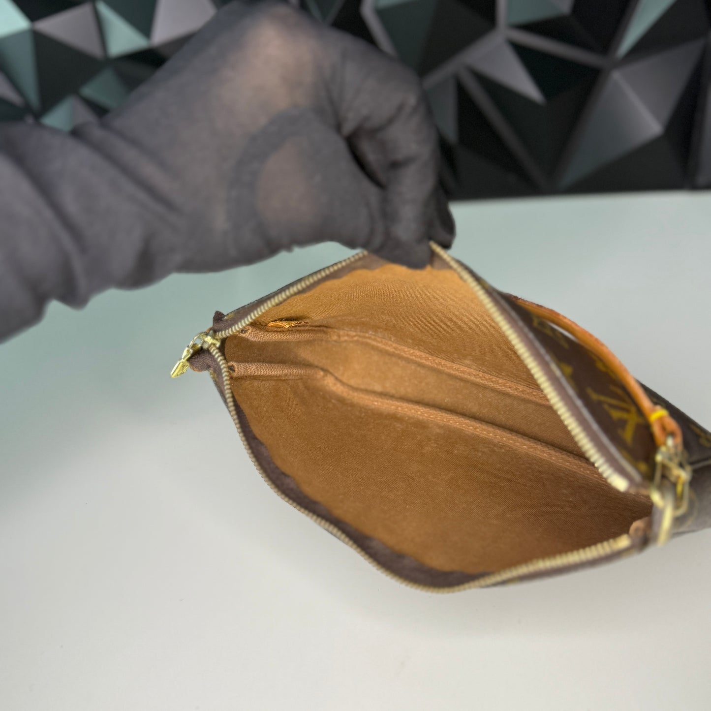 Louis Vuitton Pochette Accessoires 1999