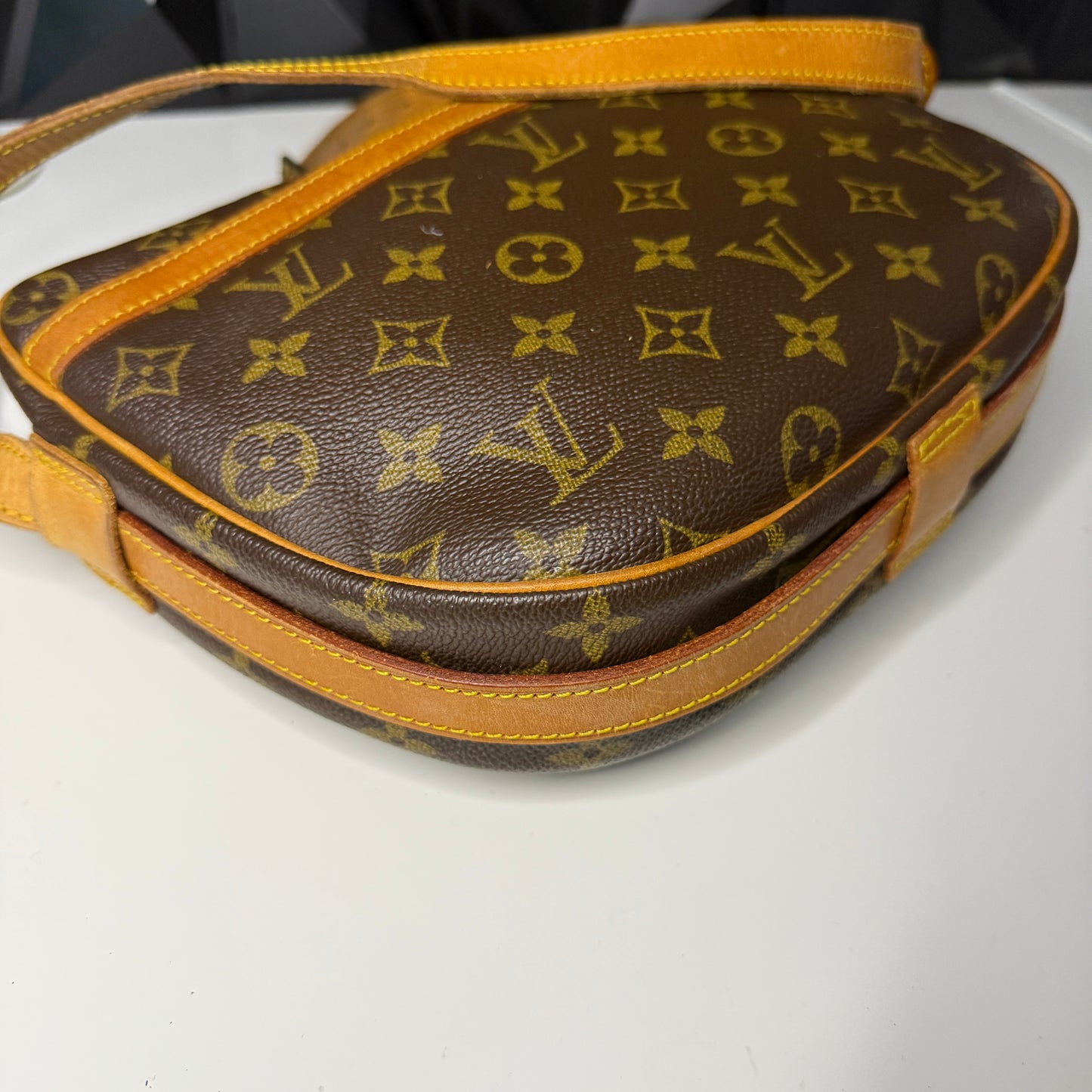 Louis Vuitton Jeune Fille
