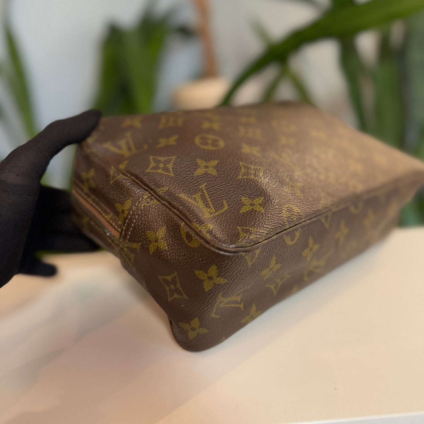 Louis Vuitton Trousse 28