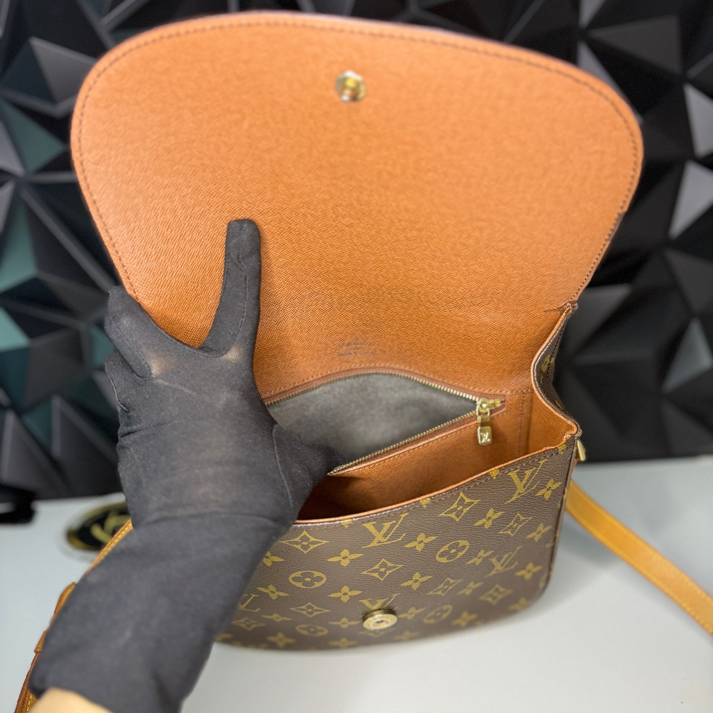 Louis Vuitton Saint Cloud GM