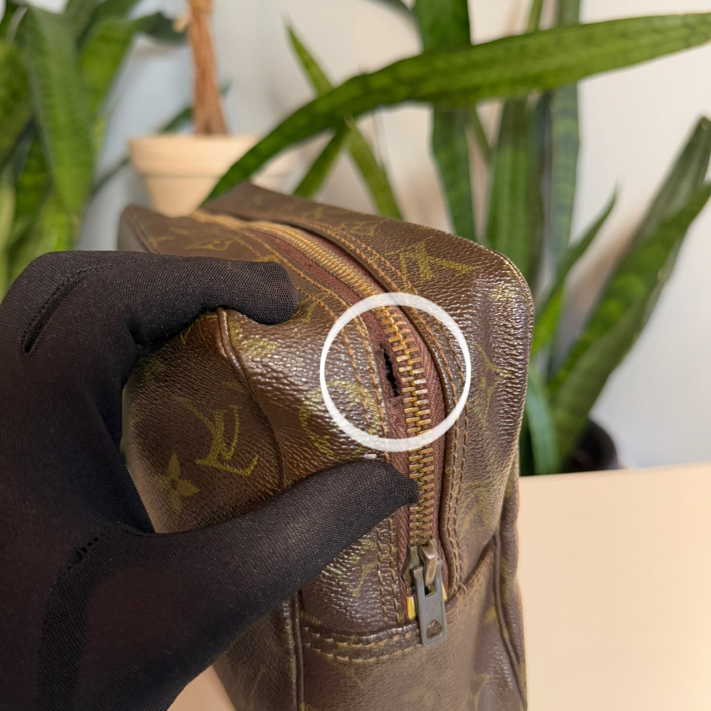 Louis Vuitton Trousse 28
