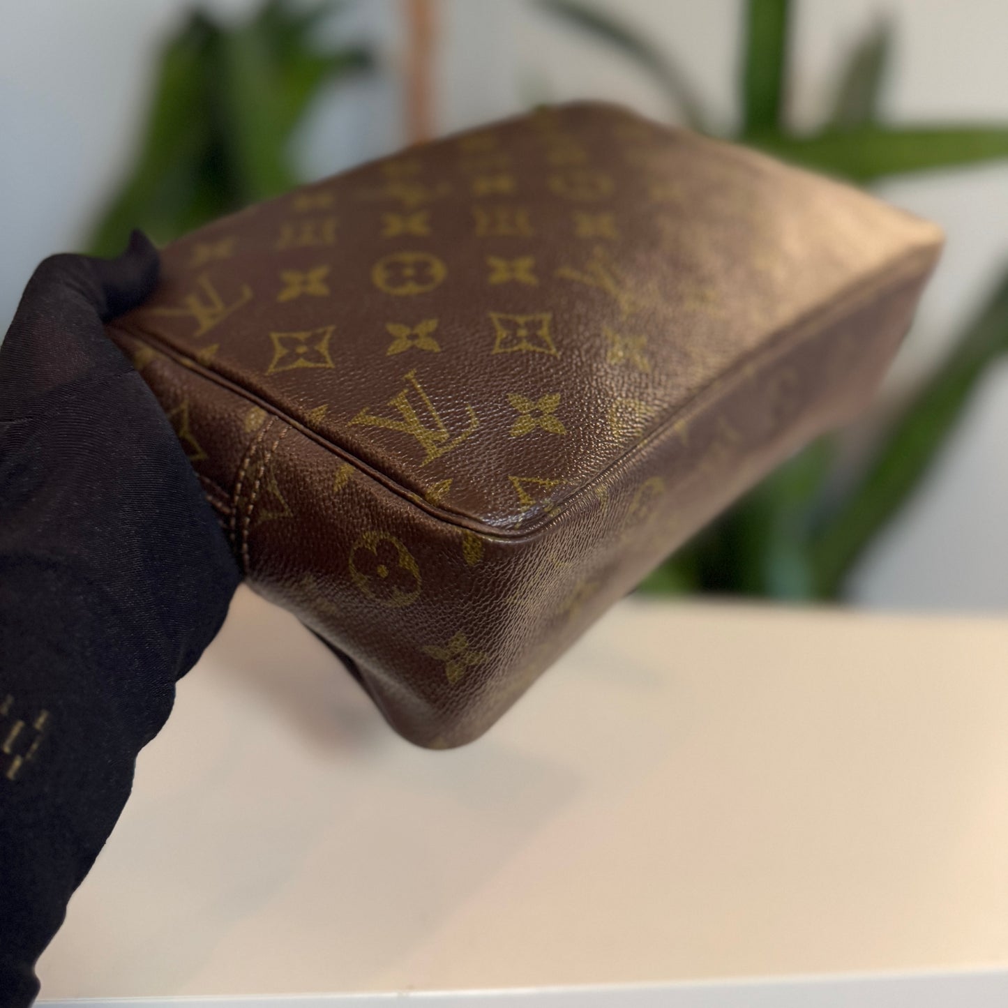 Louis Vuitton Trousse 28
