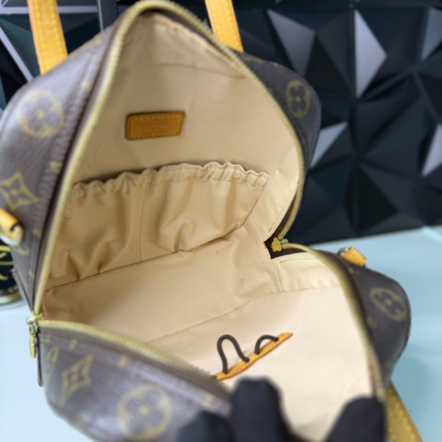 Louis Vuitton Spontini