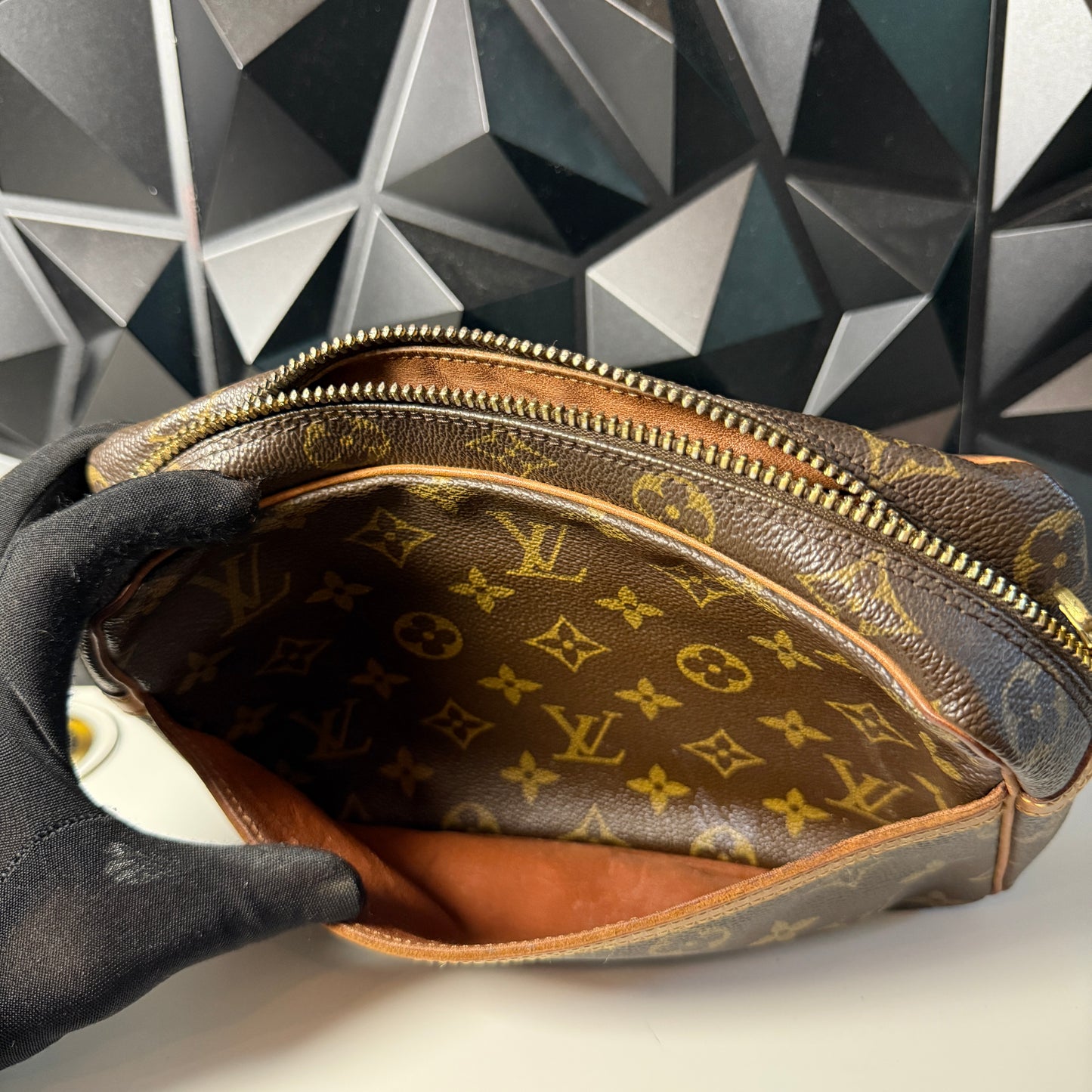 Louis Vuitton Compiegne 23