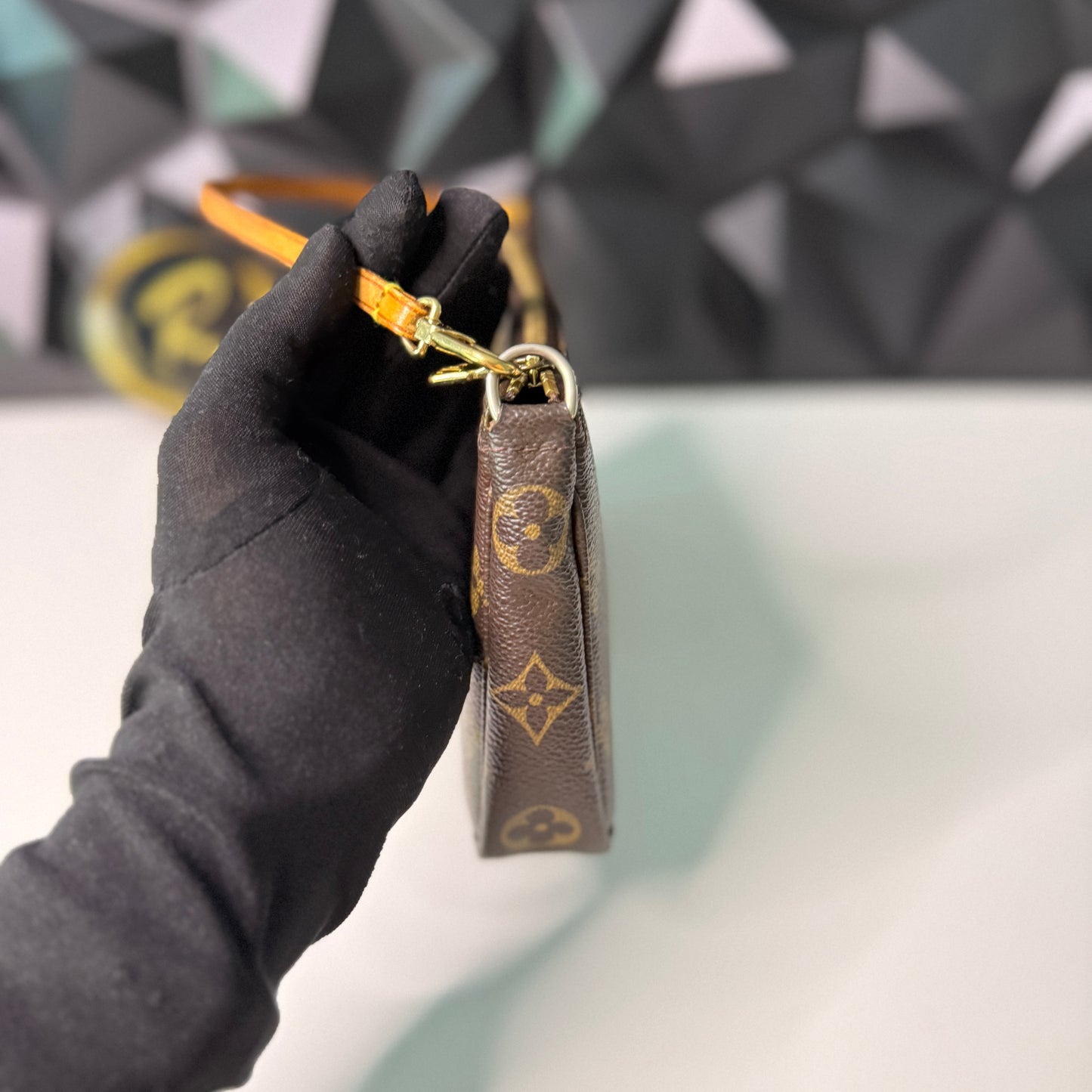 Louis Vuitton Pochette Accessoires