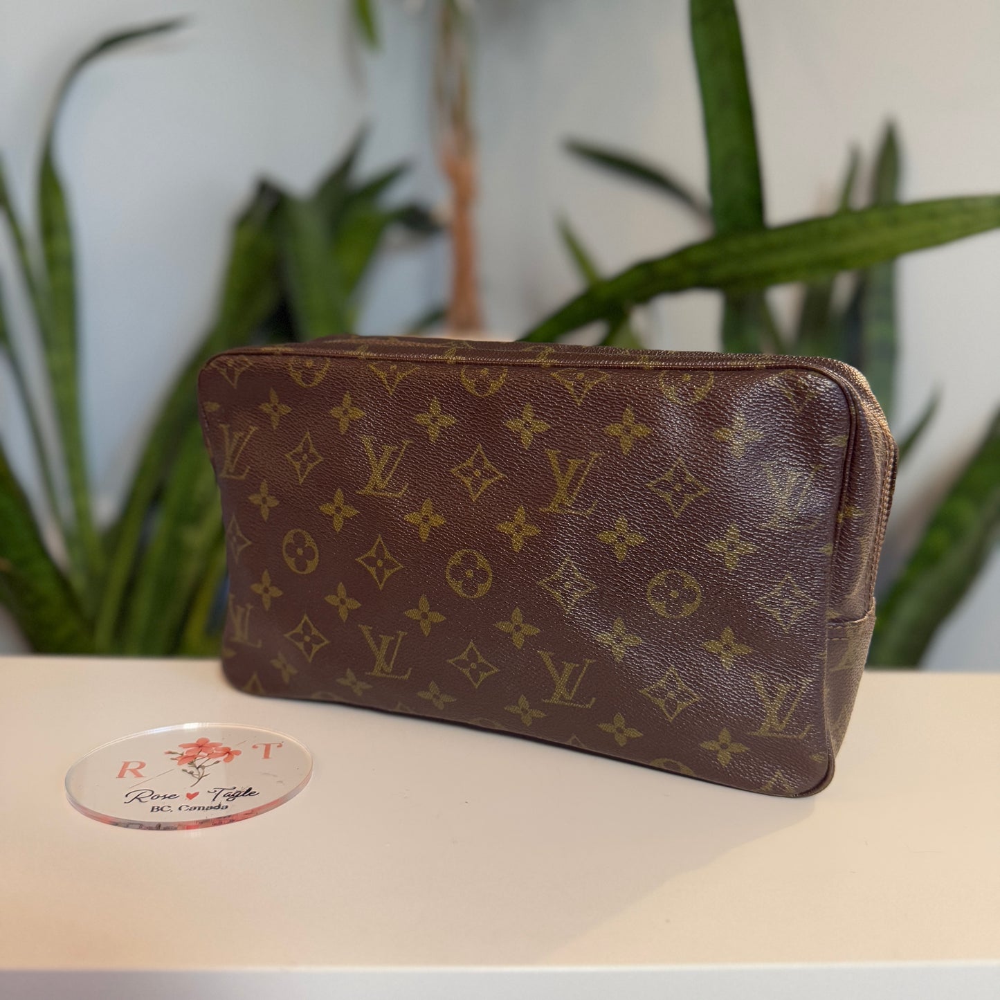 Louis Vuitton Trousse 28