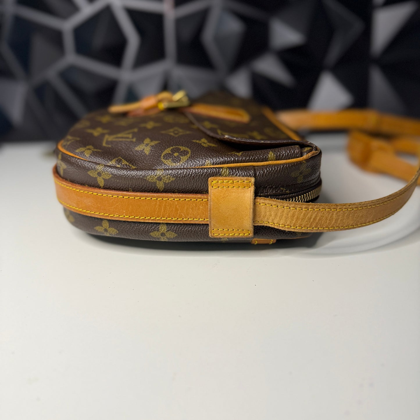 Louis Vuitton Jeune Fille