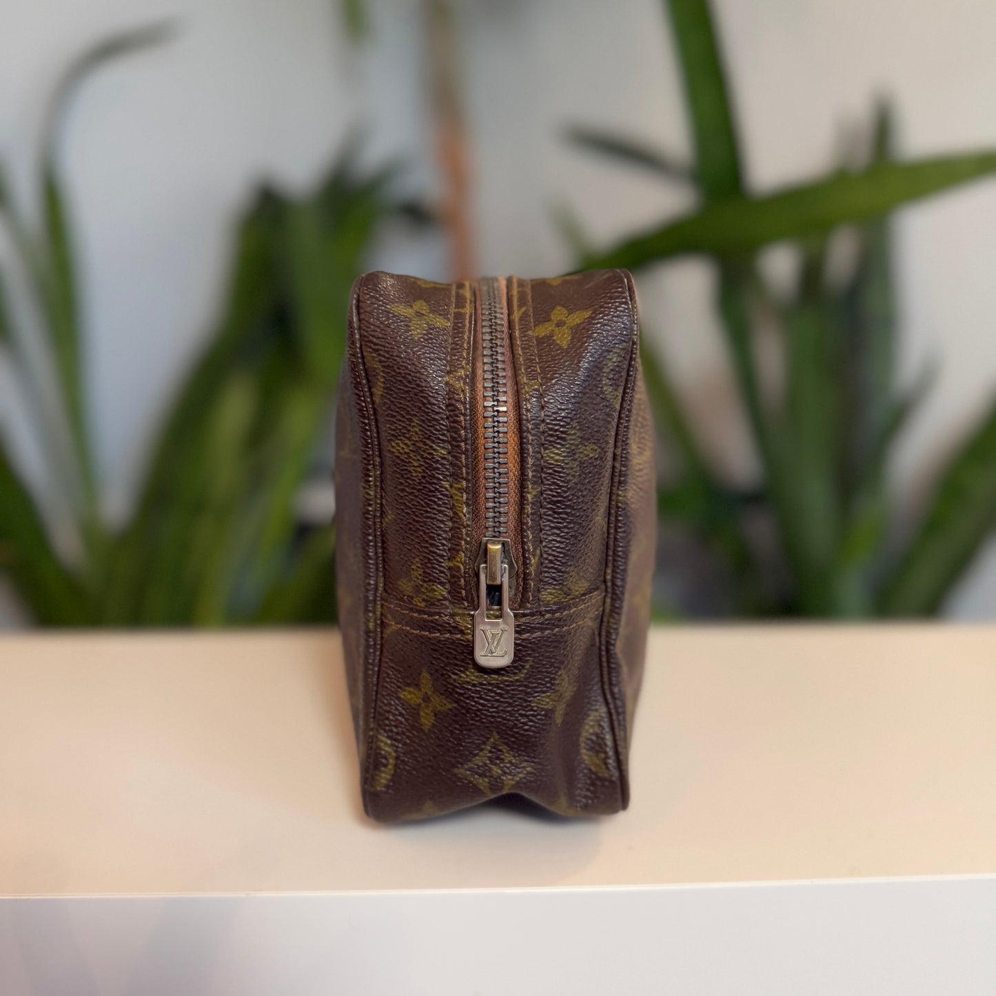 Louis Vuitton Trousse 28