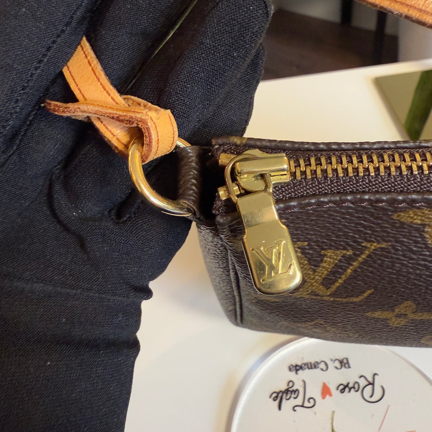 Louis Vuitton Pochette Accessoires
