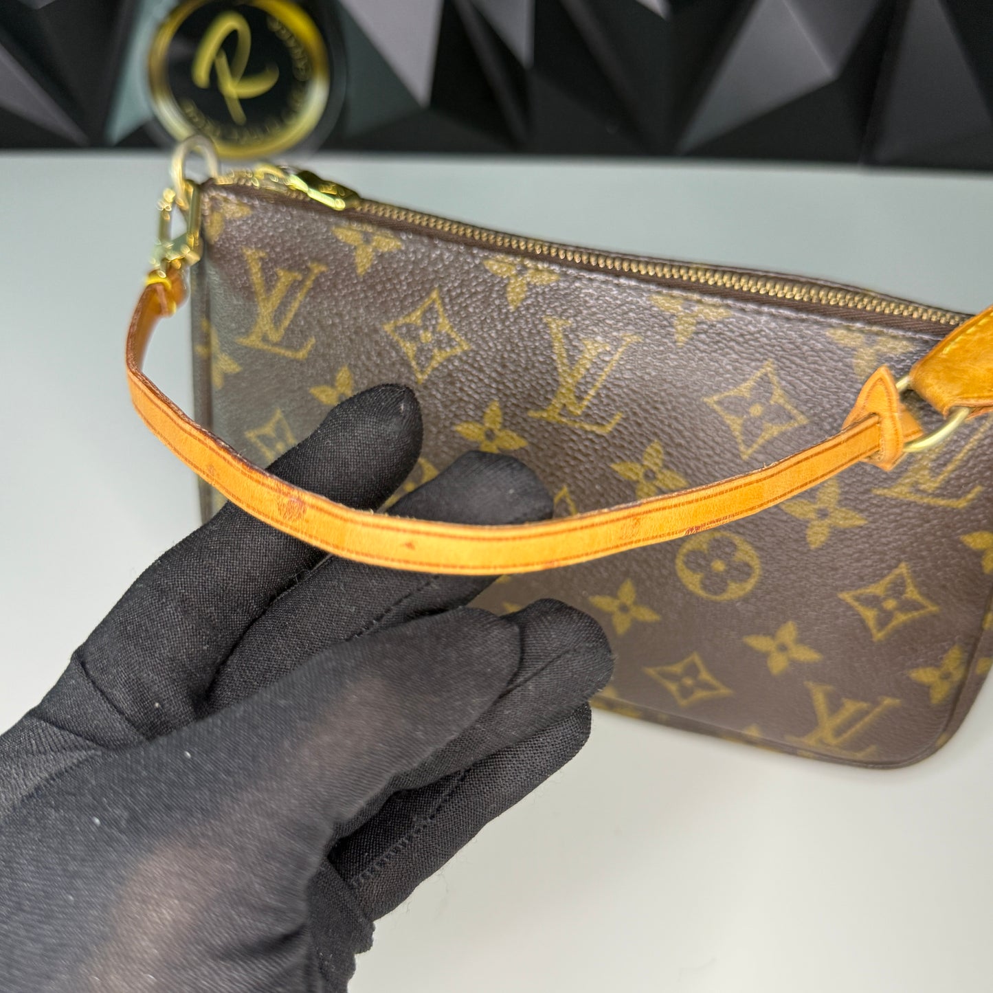 Louis Vuitton Pochette Accessoires 1999