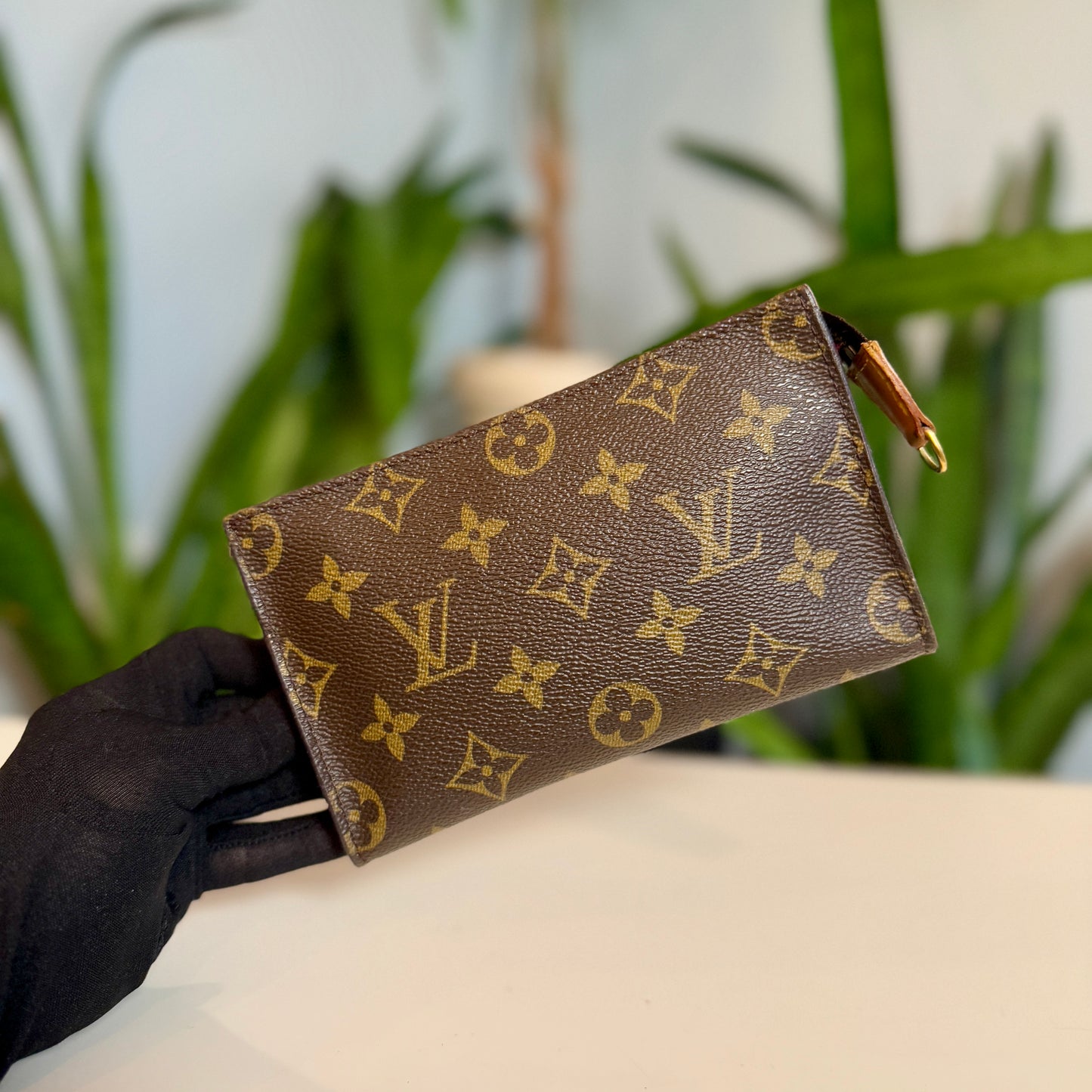 Louis Vuitton Bucket PM Pouch