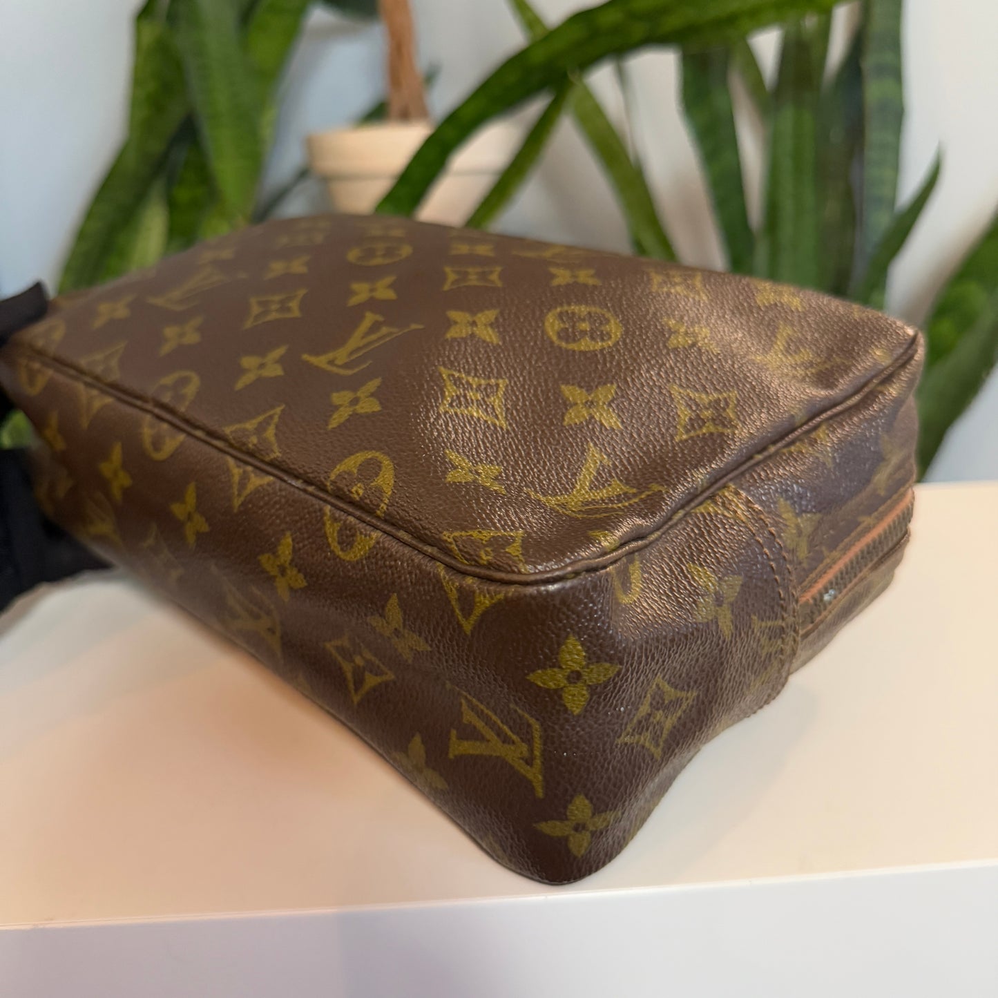Louis Vuitton Trousse 28