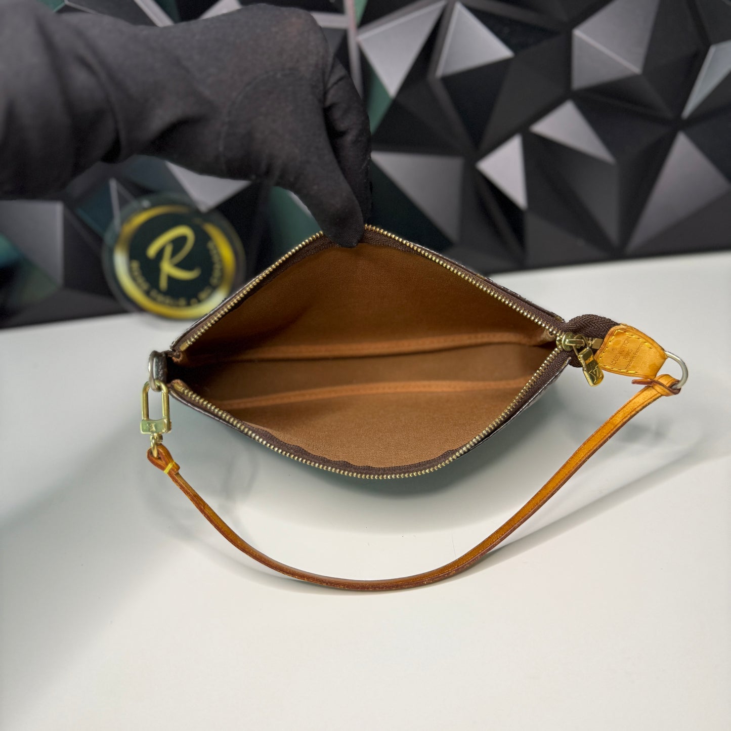Louis Vuitton Pochette Accessoires