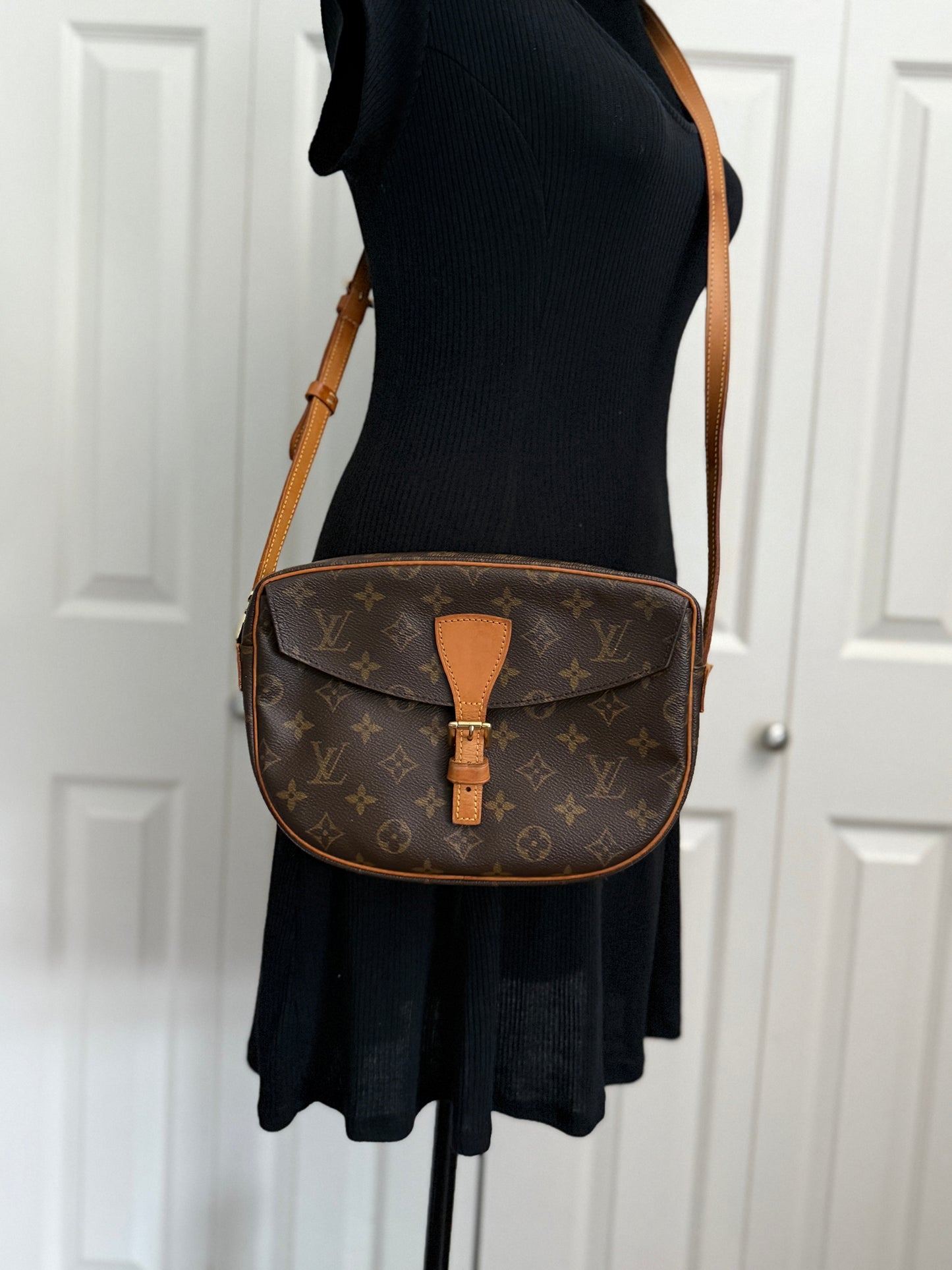 Louis Vuitton Jeune Fille MM