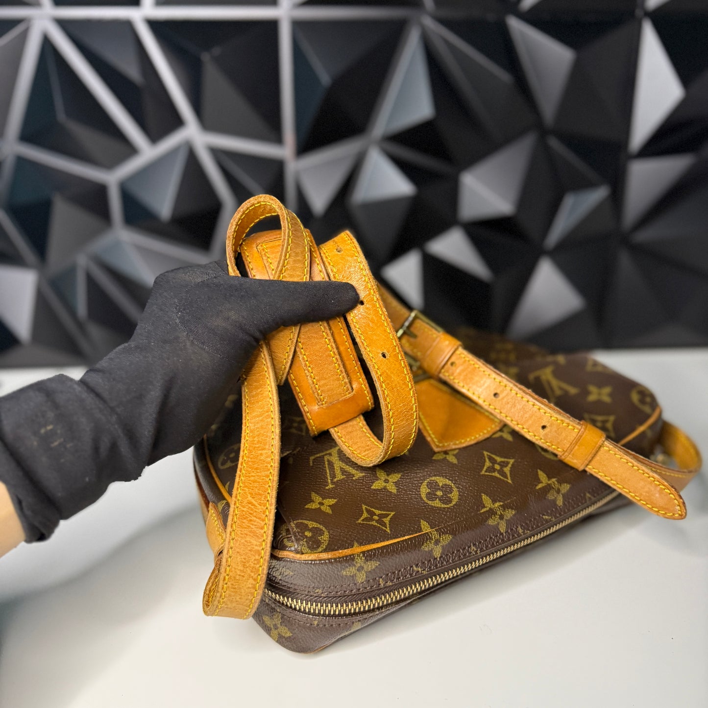 Louis Vuitton Jeune Fille