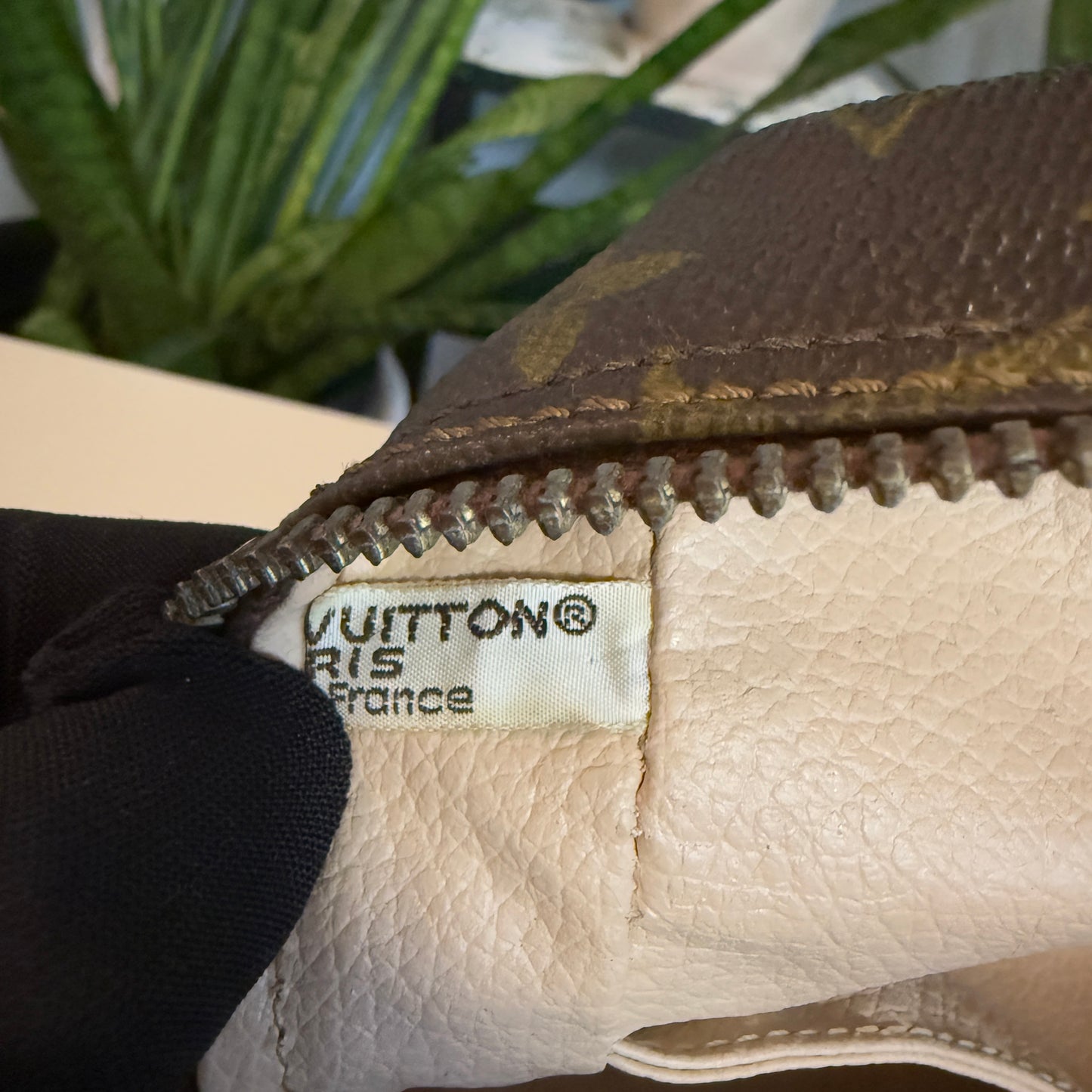 Louis Vuitton Trousse 28