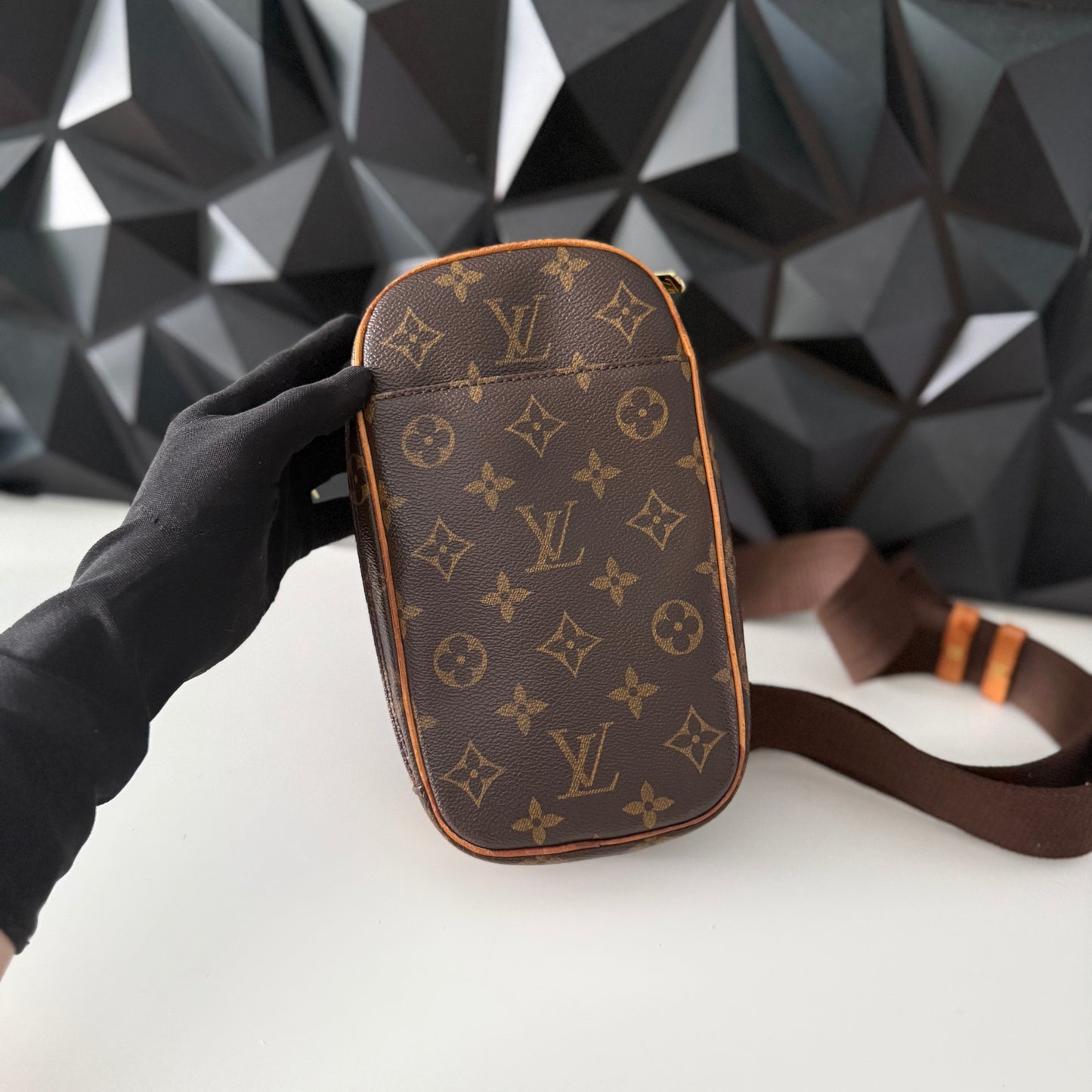 Louis Vuitton Gange Bumbag / Beltbag
