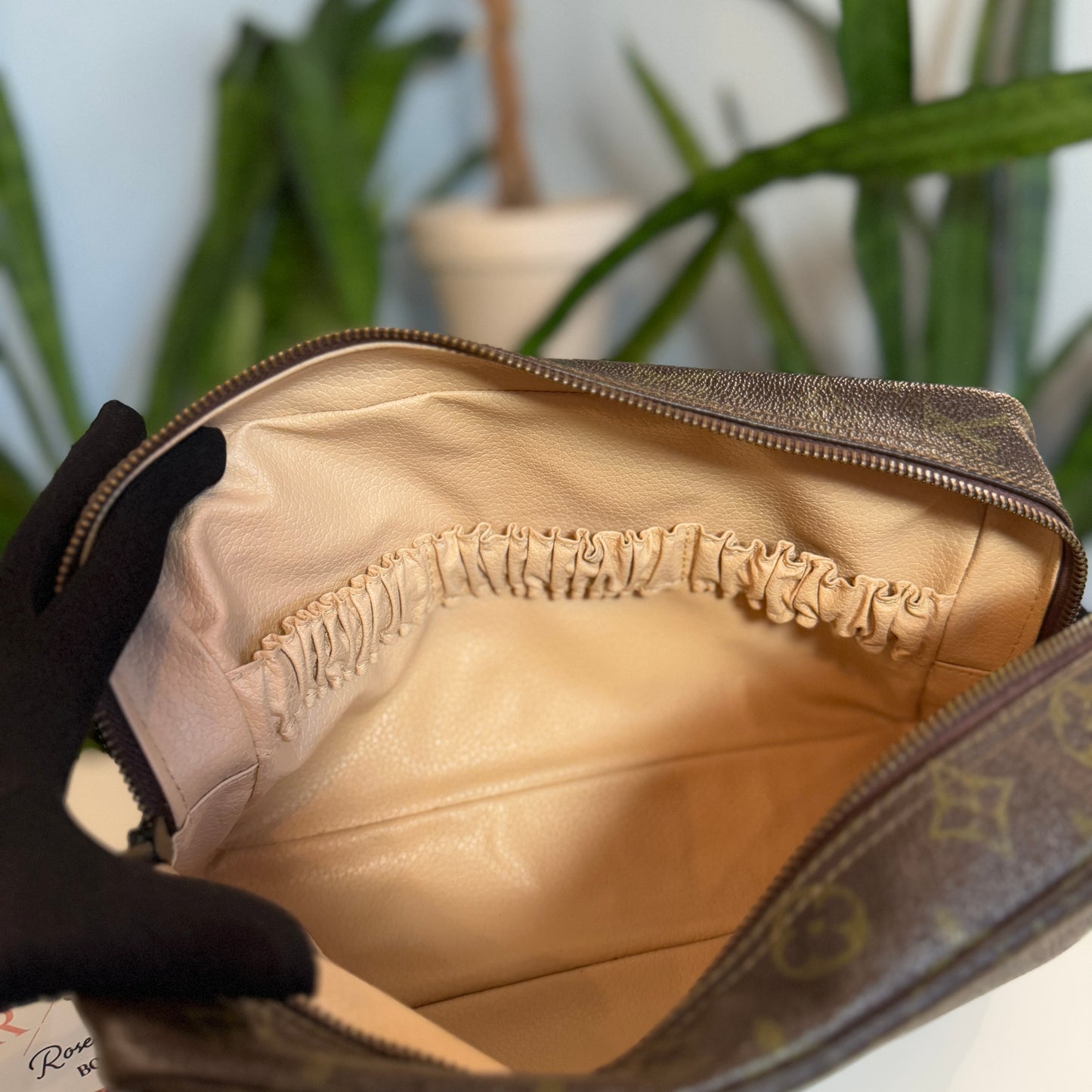 Louis Vuitton Trousse 28