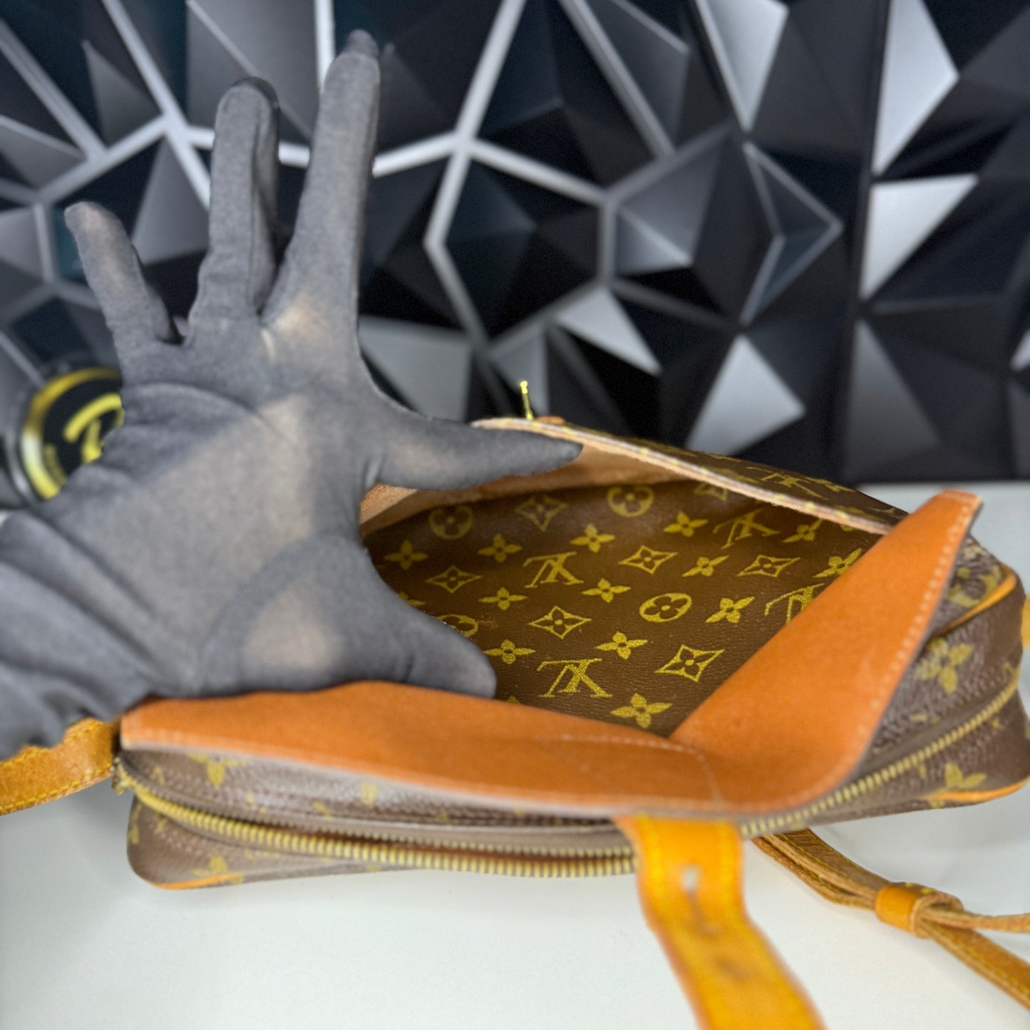 Louis Vuitton Jeune Fille