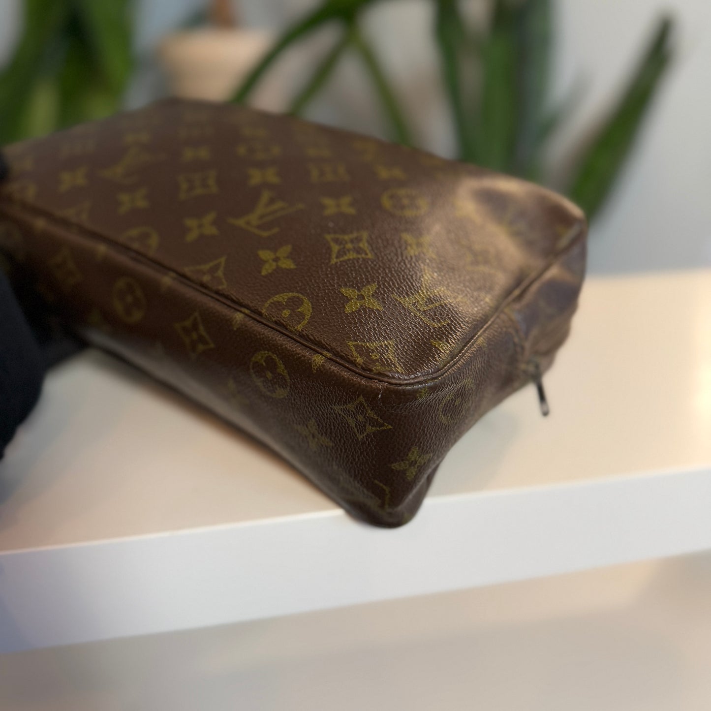 Louis Vuitton Trousse 28