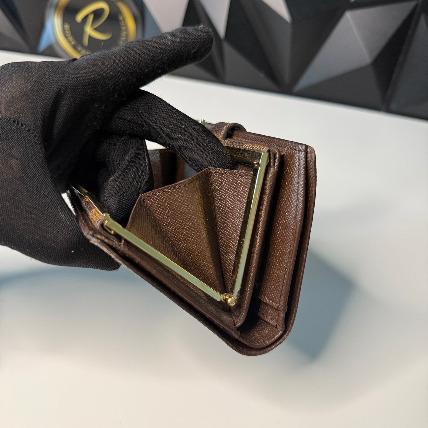 Louis Vuitton Damier Ebene Kisslock Wallet