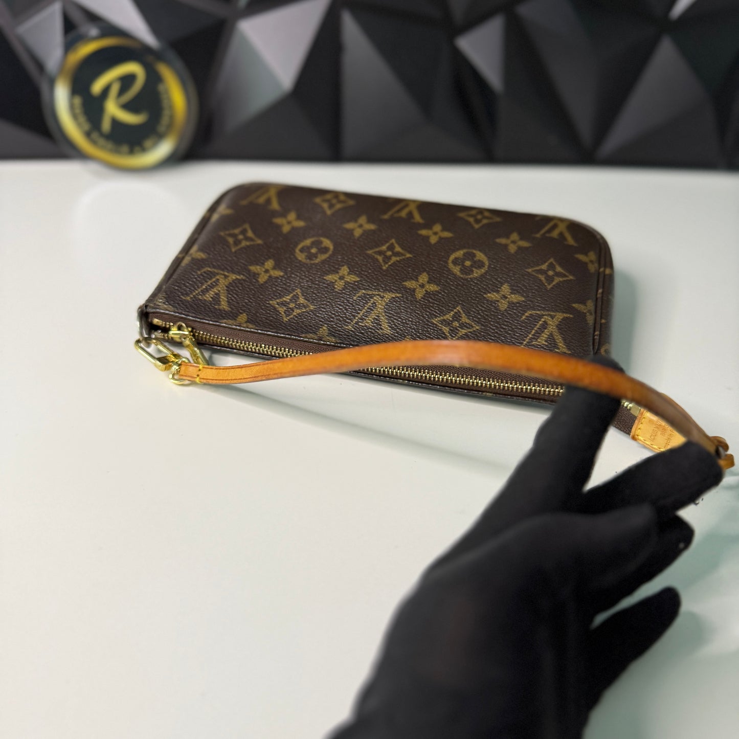 Louis Vuitton Pochette Accessoires