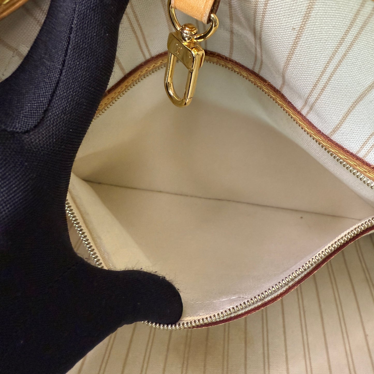 Louis Vuitton Neverfull MM, Damier Azur