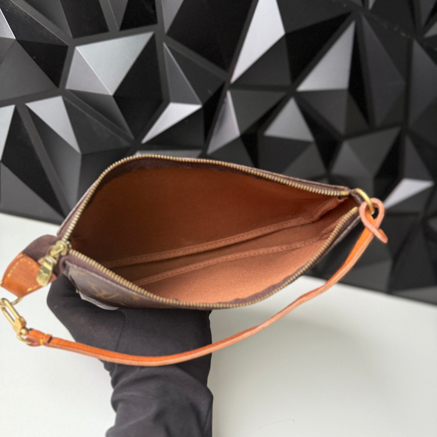 Louis Vuitton Pochette Accessoires