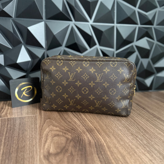 Louis Vuitton Trousse 28