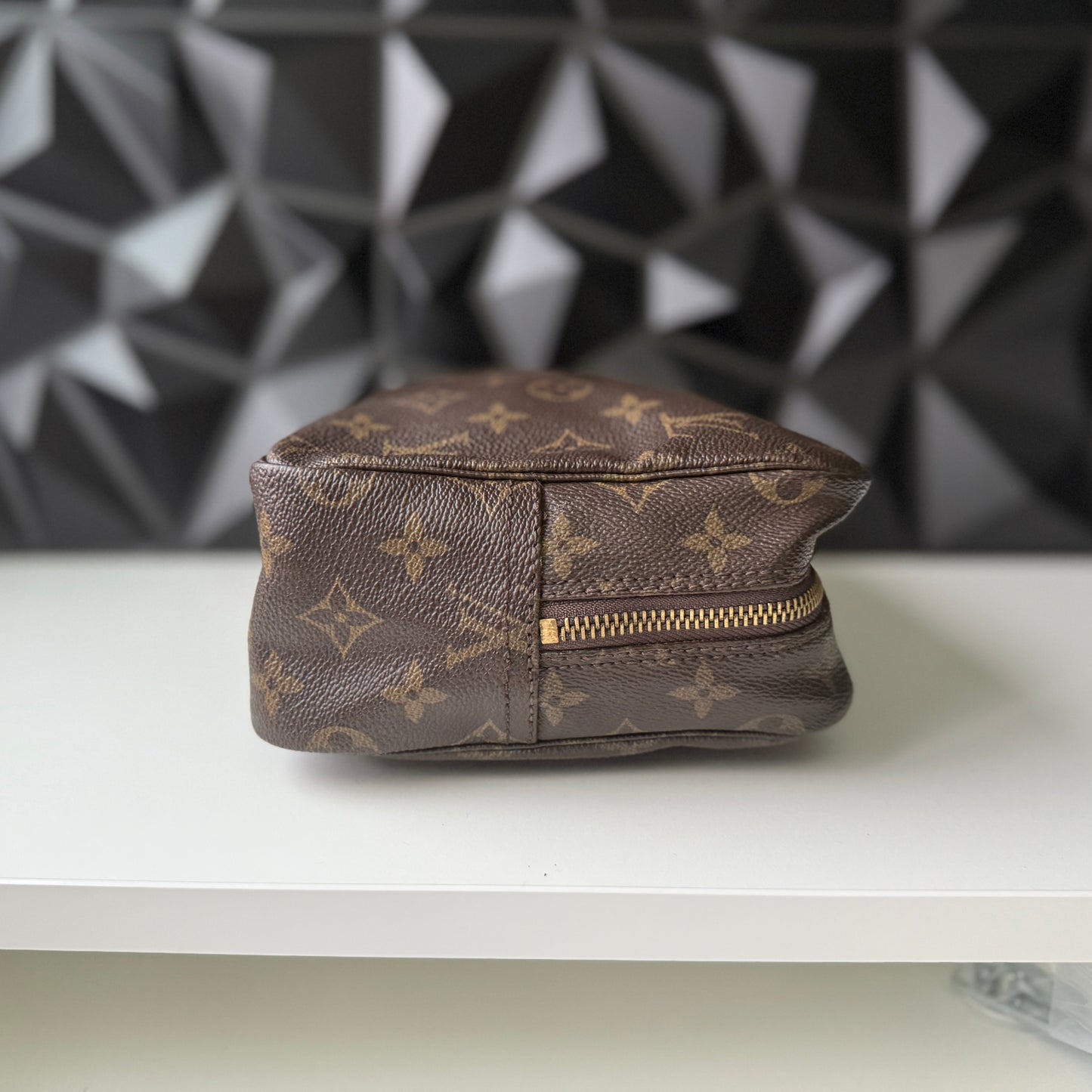 Louis Vuitton Trousse 28