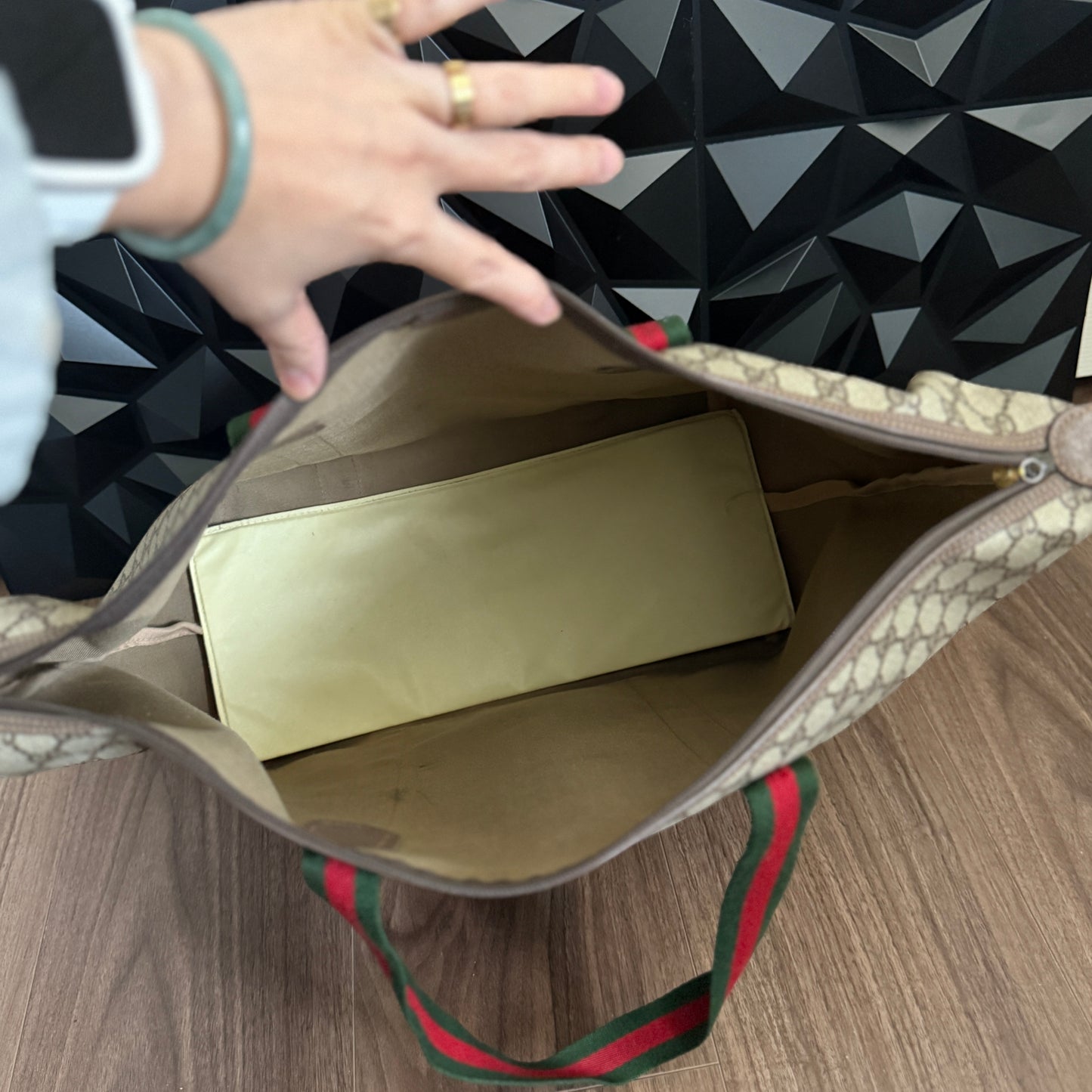 Gucci XL Sherry Line Tote Bag