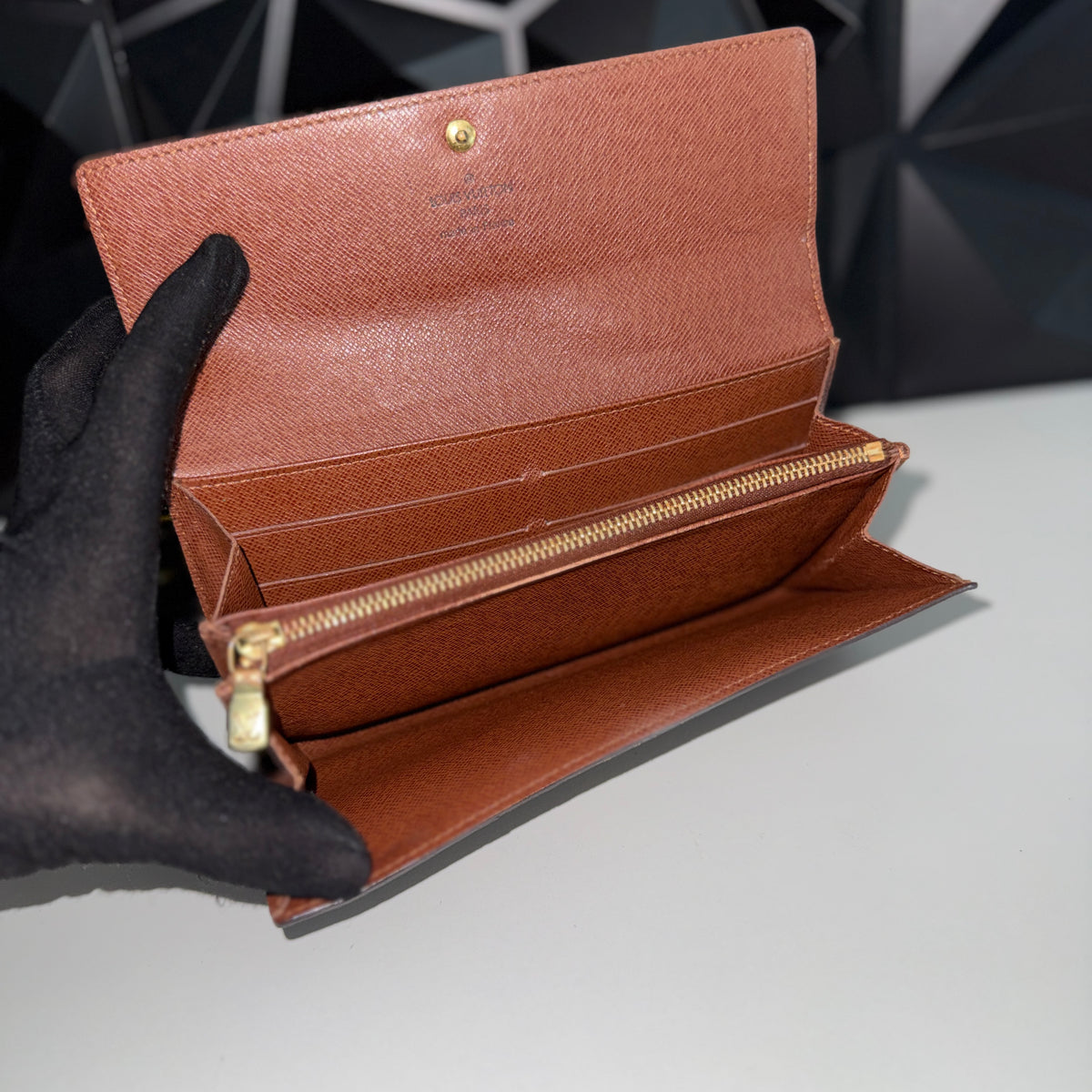 Louis Vuitton Sarah Wallet TH0045
