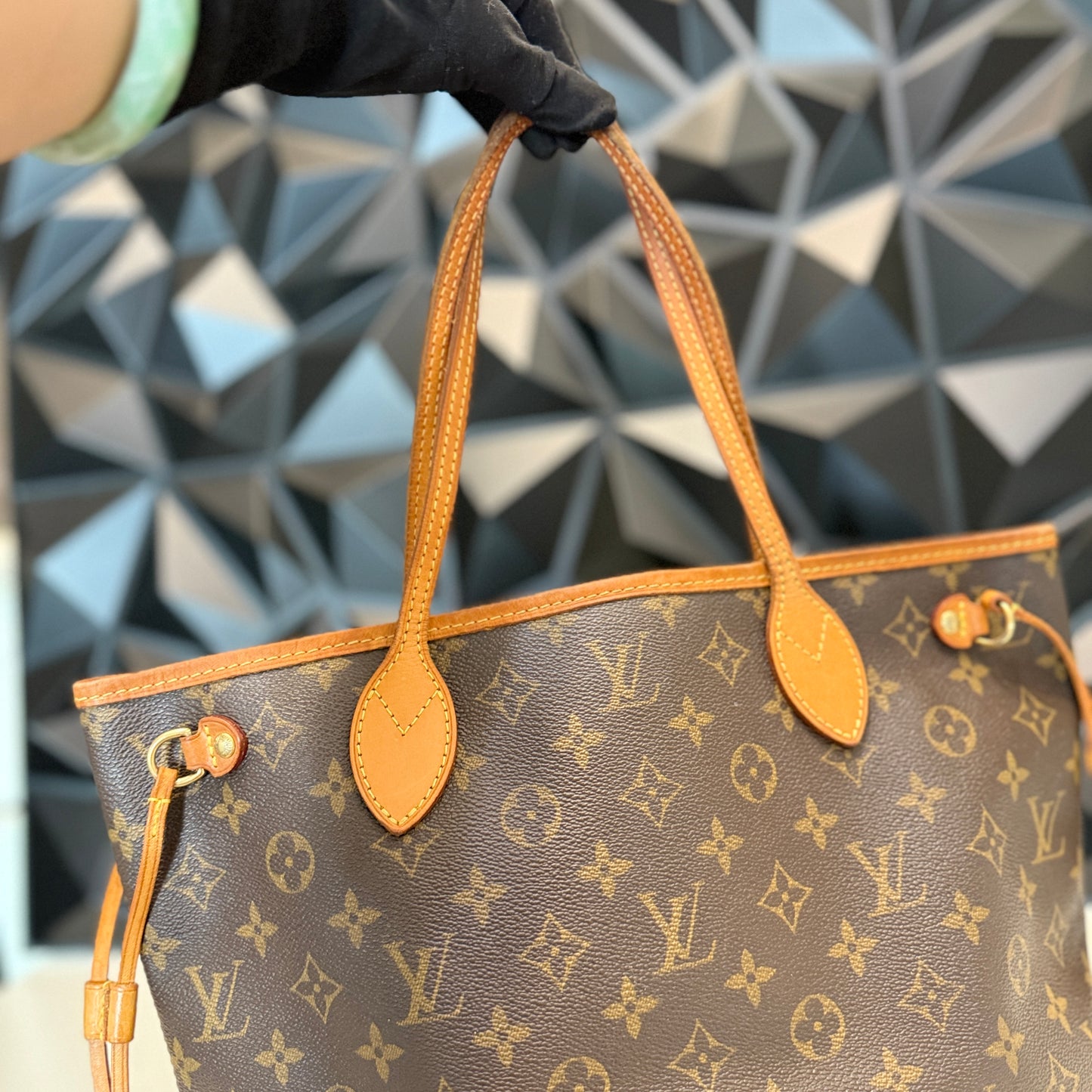 Louis Vuitton Neverfull PM