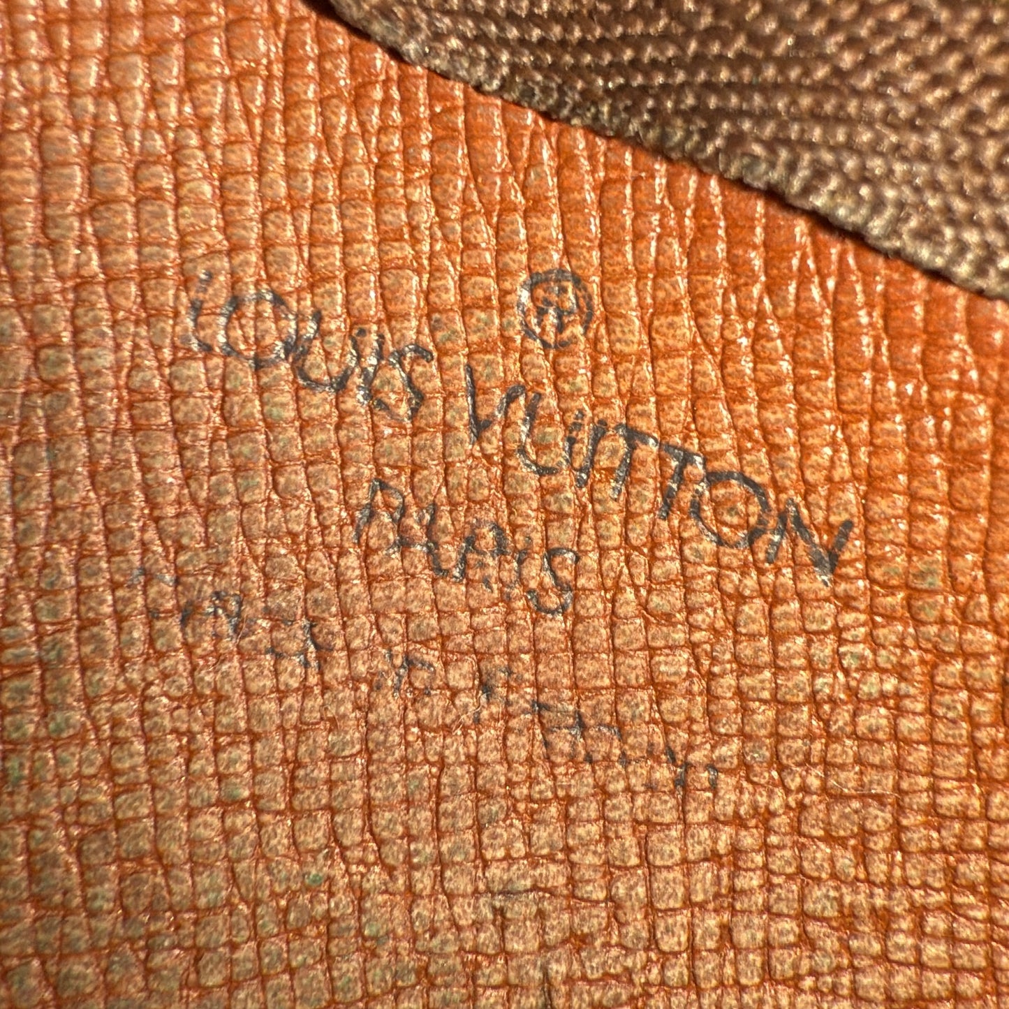 Louis Vuitton Key Cles