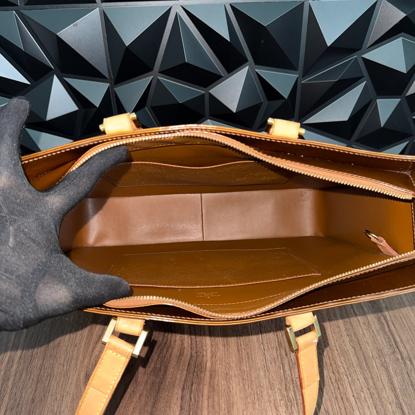 Louis Vuitton Columbus Vernis Tote