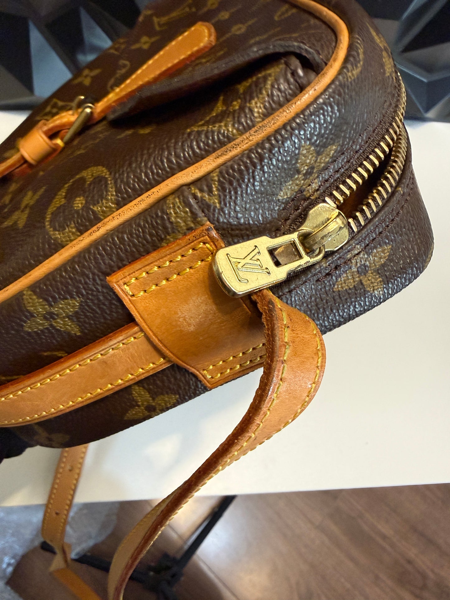 Louis Vuitton Jeune Fille MM TH0914