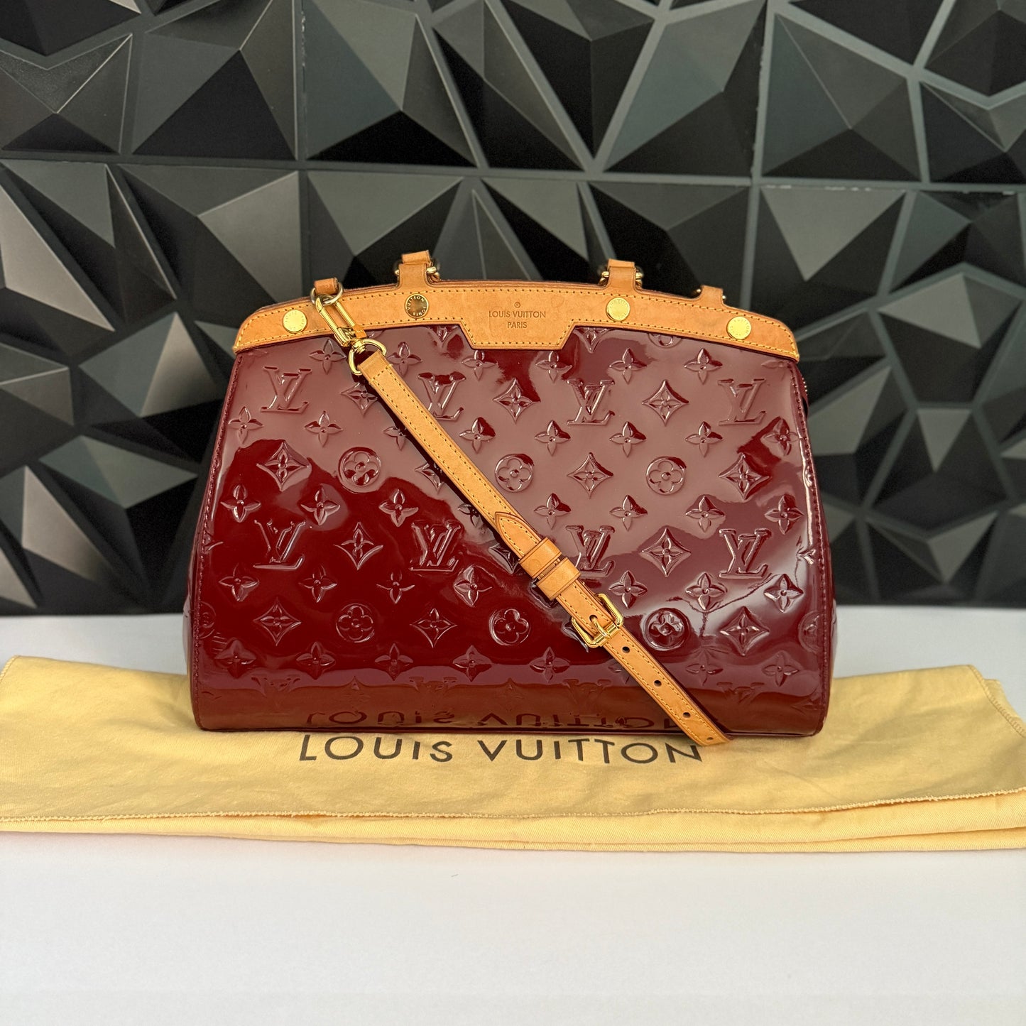 Louis Vuitton Brea MM Vernis Leather