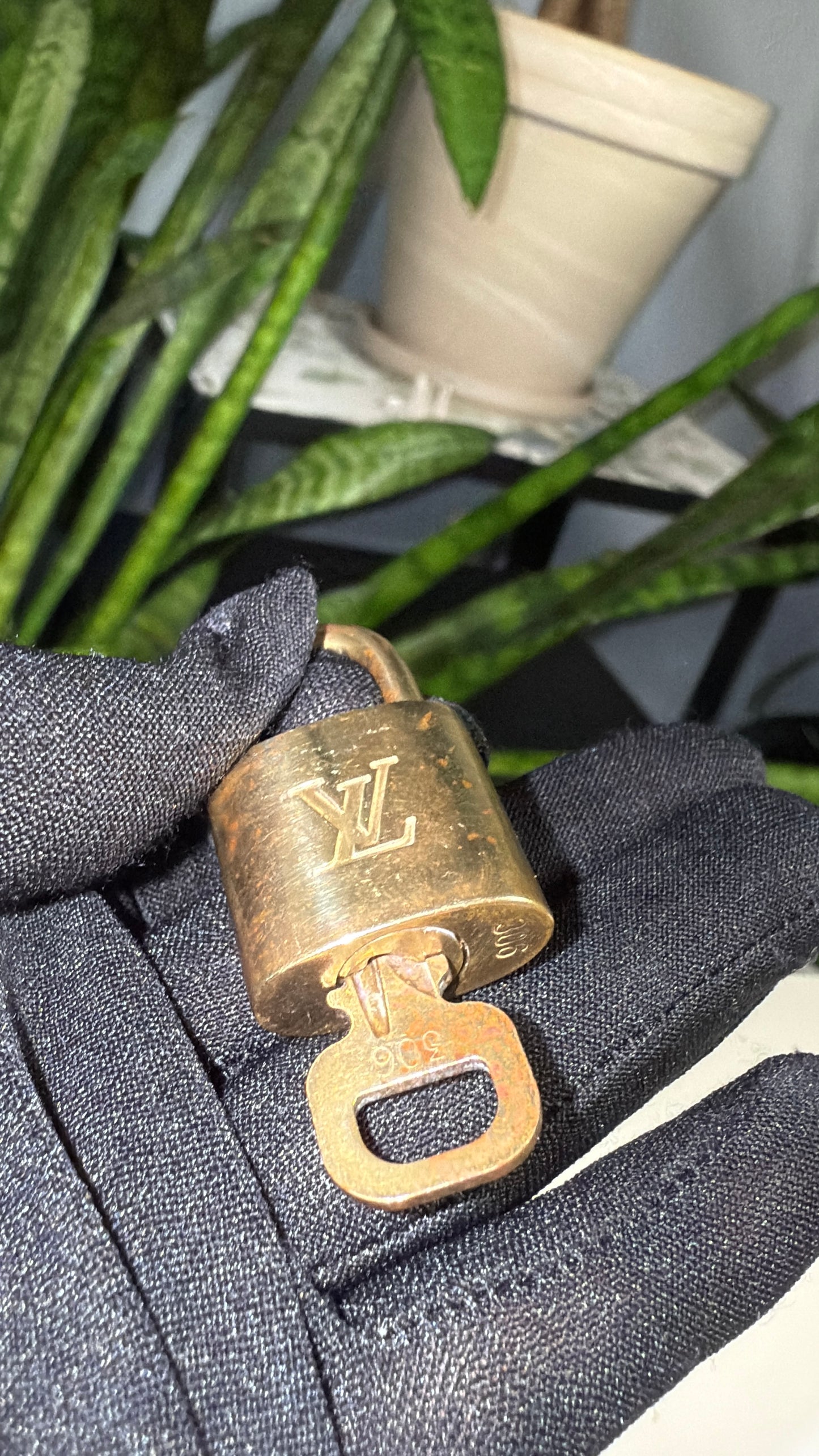 Louis Vuitton Lock & Key Set #306