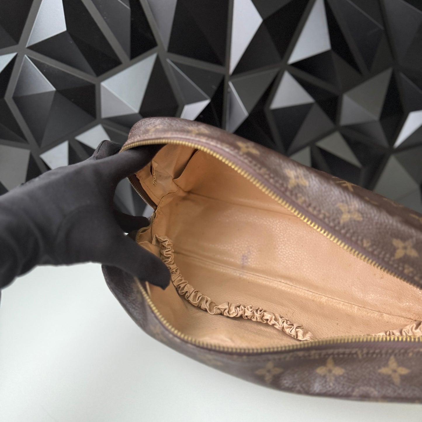Louis Vuitton Trousse 28