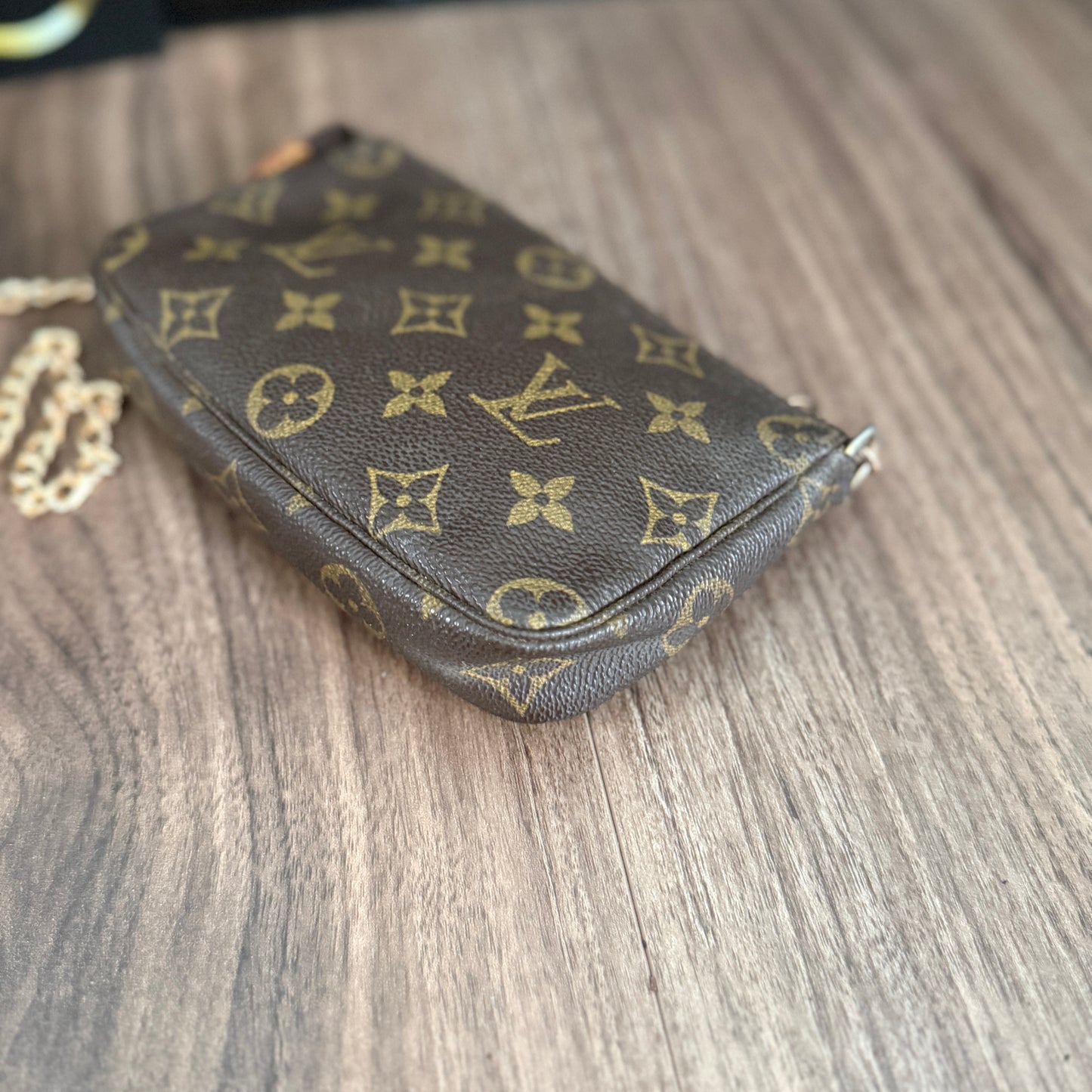 Louis Vuitton Mini Pochette Accessoires