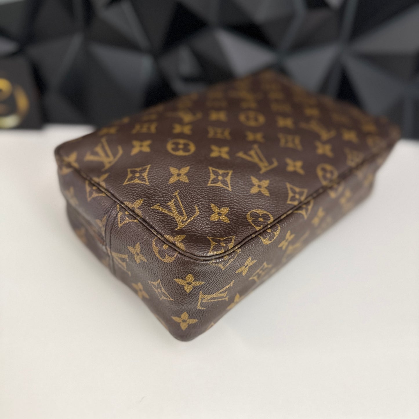 Louis Vuitton Trousse 28